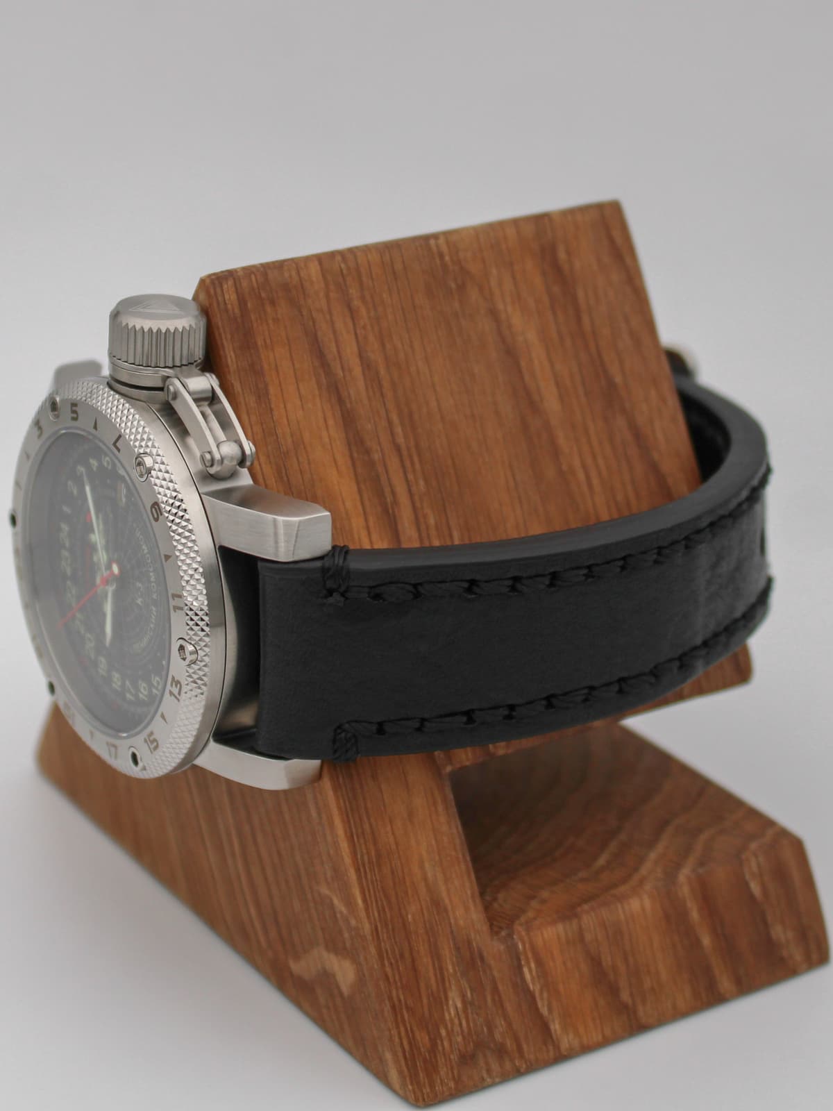 Часы К-3 "Ленинский комсомол" кварцевые (Ronda 515.24H) Q47.152.01