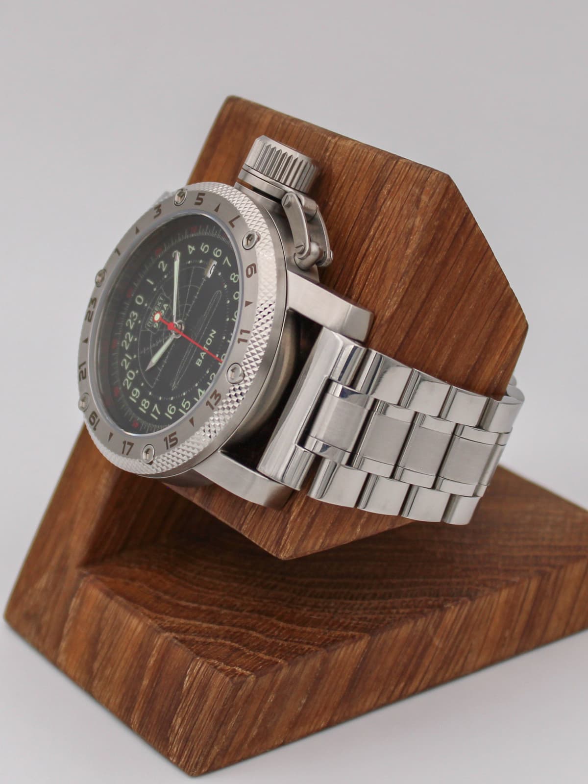 Часы 949А / Baton кварцевые (Ronda 515.24H) Q47.047.2