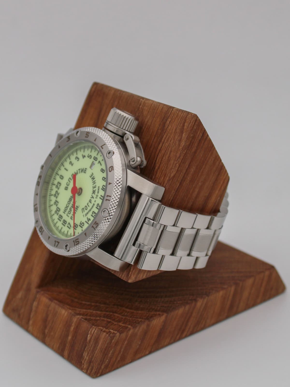 Часы Погружение / Всплытие однострелочные кварцевые (Ronda 515.24H) Q47.181.2