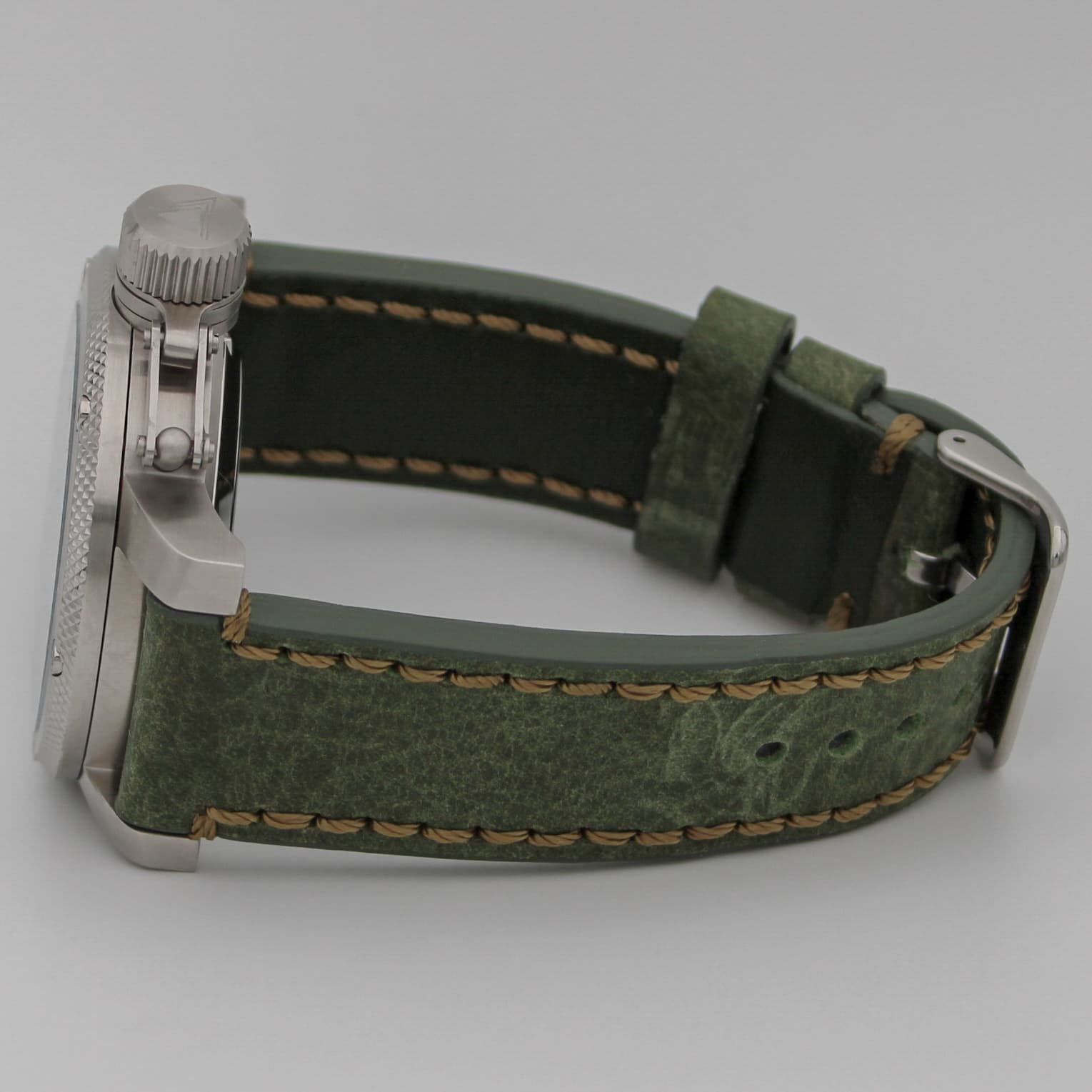 Часы ВМФ(с якорем) механизм Восток 2415.01