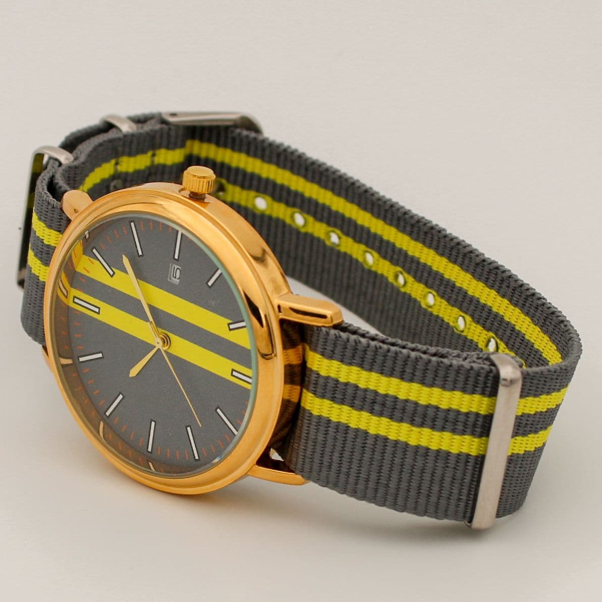 Часы Triumph кварцевые 509.52