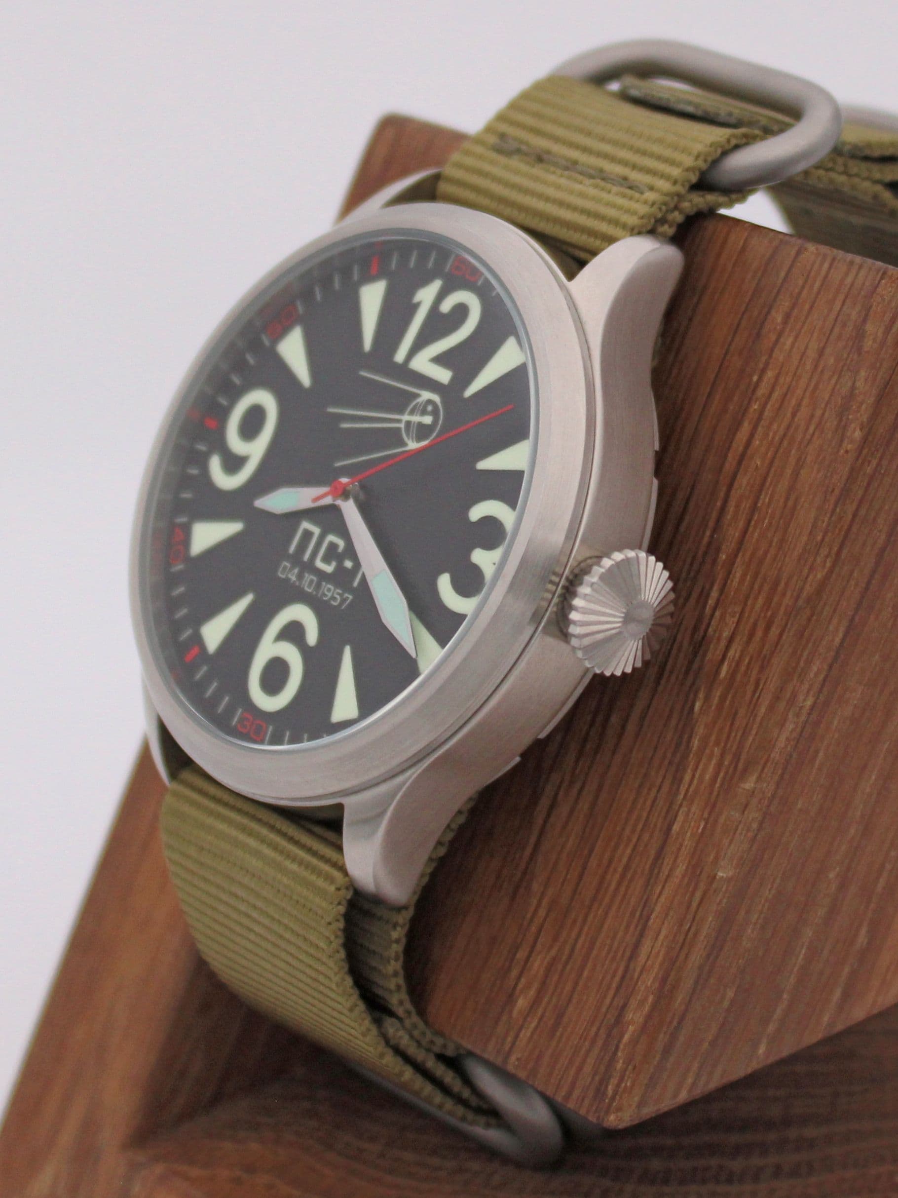 Часы "Простейший Спутник-1" механические (Восток 2409) 11.124.21