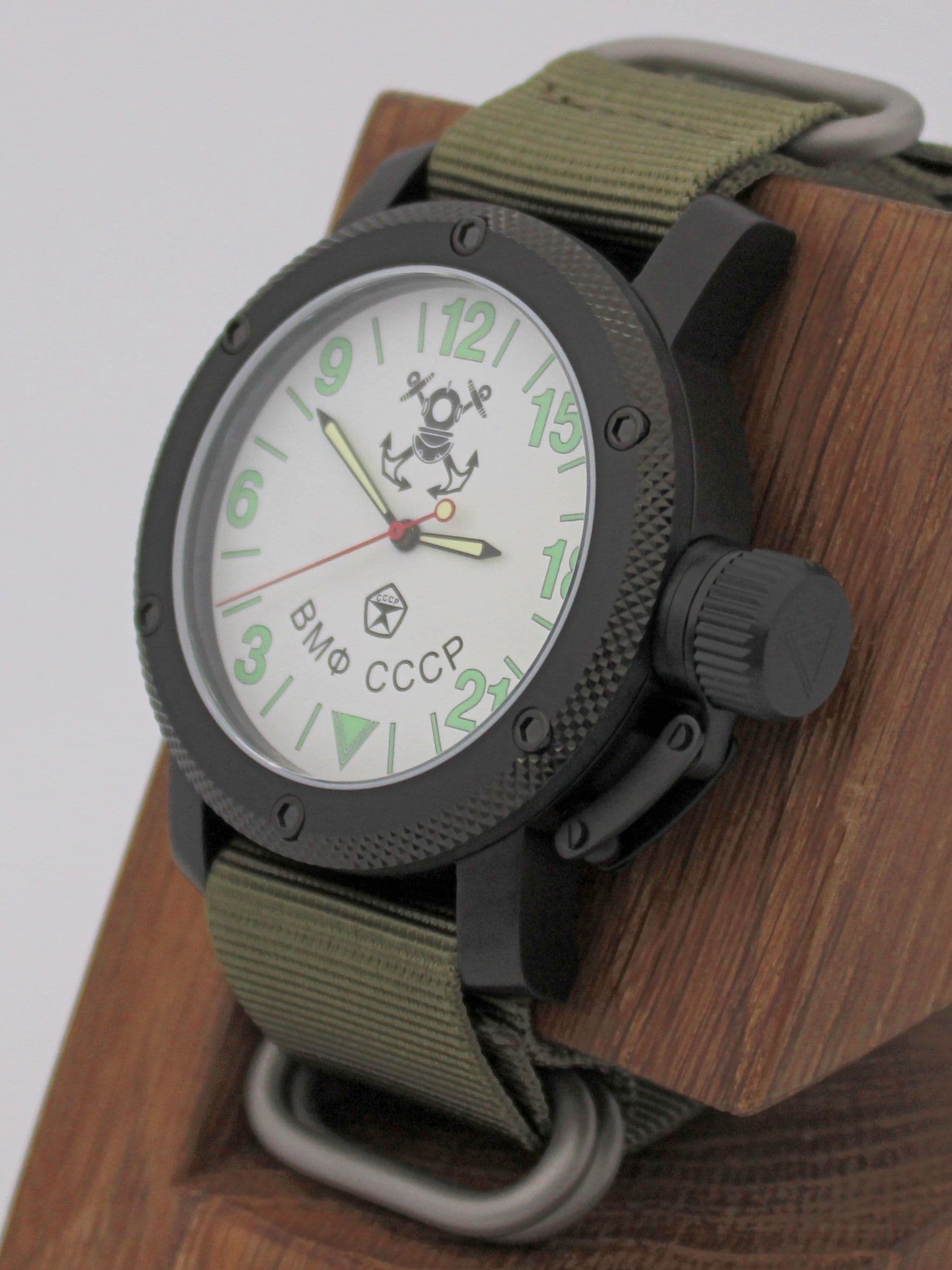 Часы ВМФ СССР механические с автоподзаводом (Восток 2431) 101.021.21