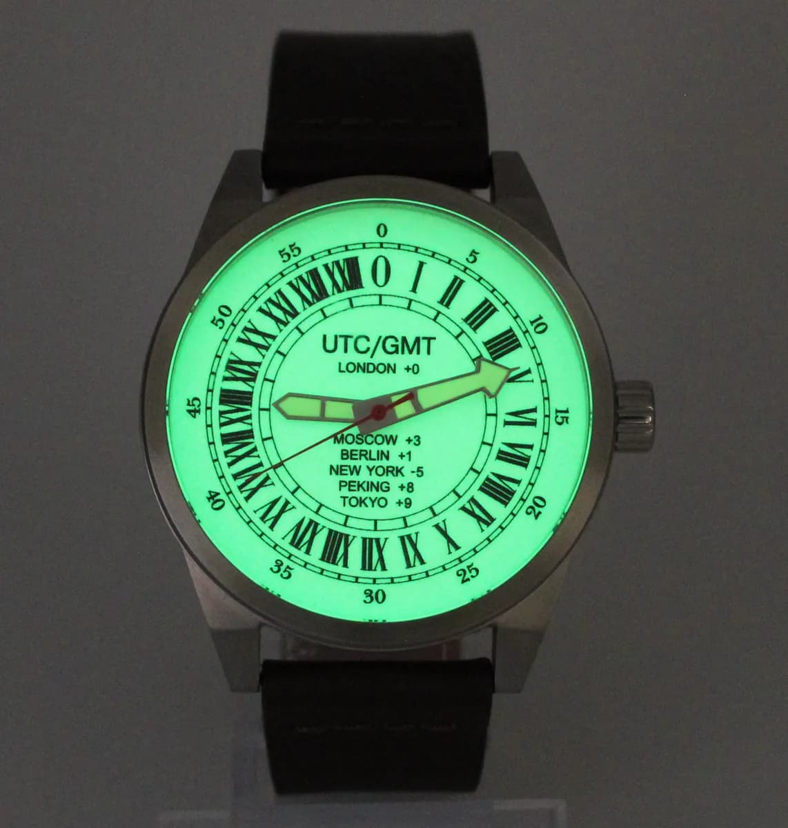 Часы UTC / GMT 21.229.02 механические, механизм Ракета 2623