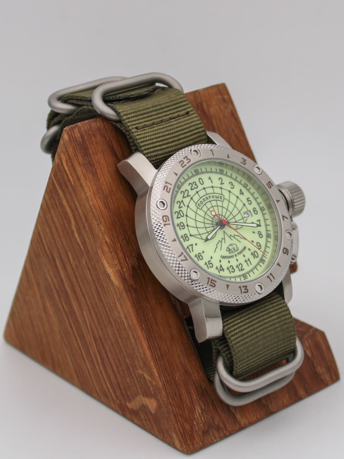 Часы Полярные кварцевые (Ronda 515.24H) Q47.131.21