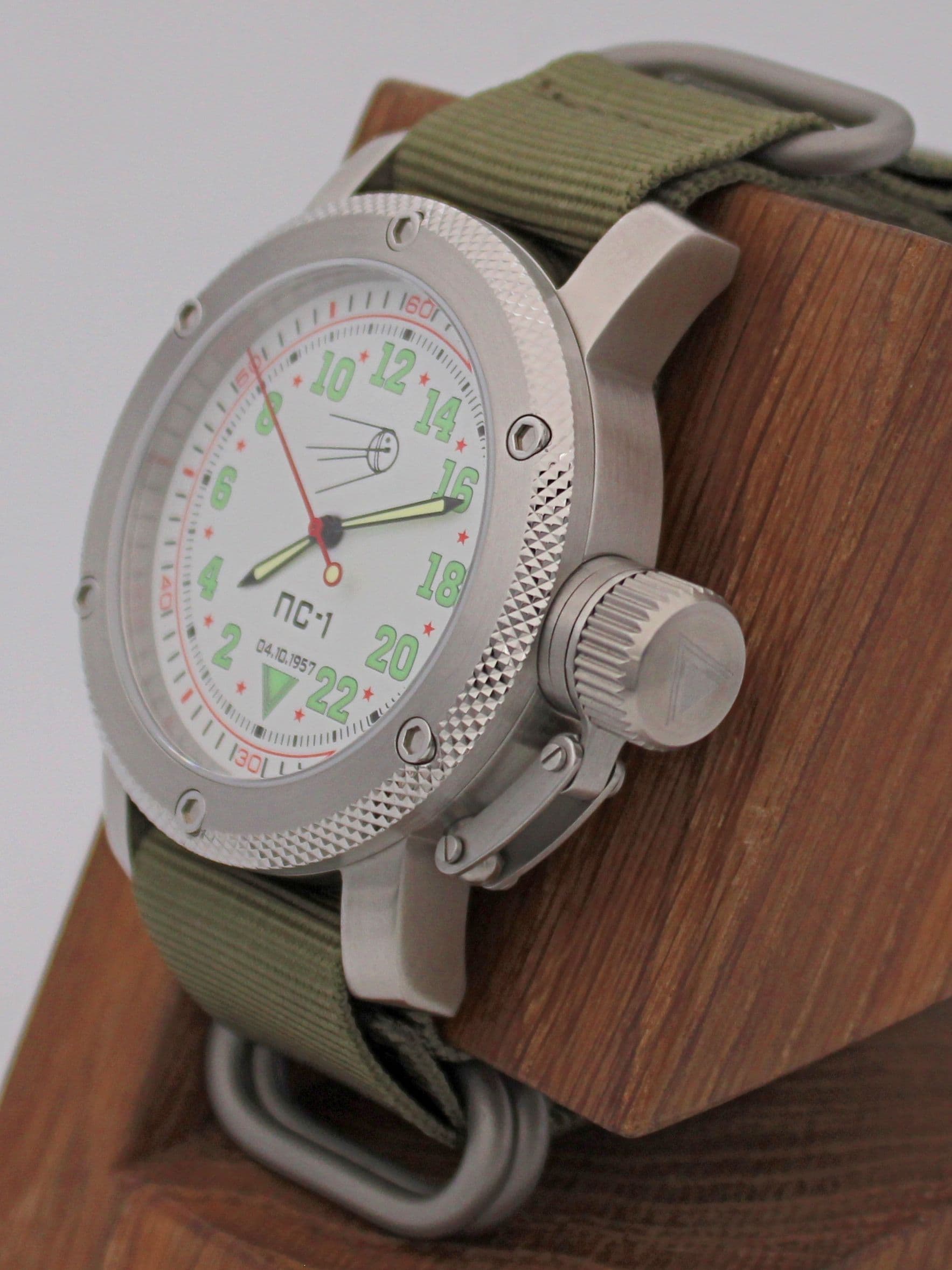 Часы "Простейший Спутник-1" механические с автоподзаводом (Восток 2431) 01.121.21