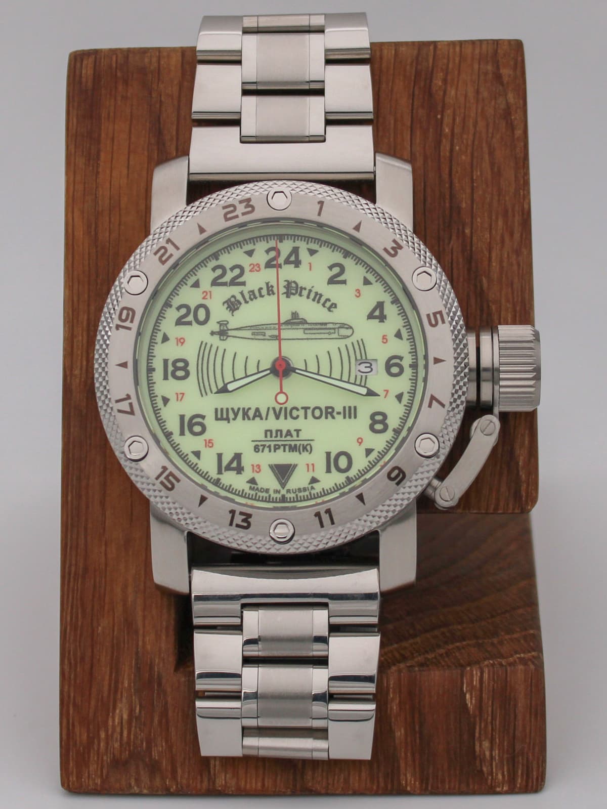 Часы 671 / Щука (Black Prince) кварцевые (Ronda 515.24H) Q47.066.2