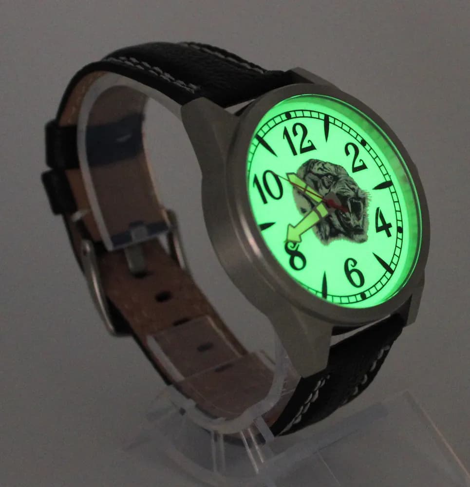 Часы наручные Тигр 21.315.011  механические,  механизм Ракета 2609