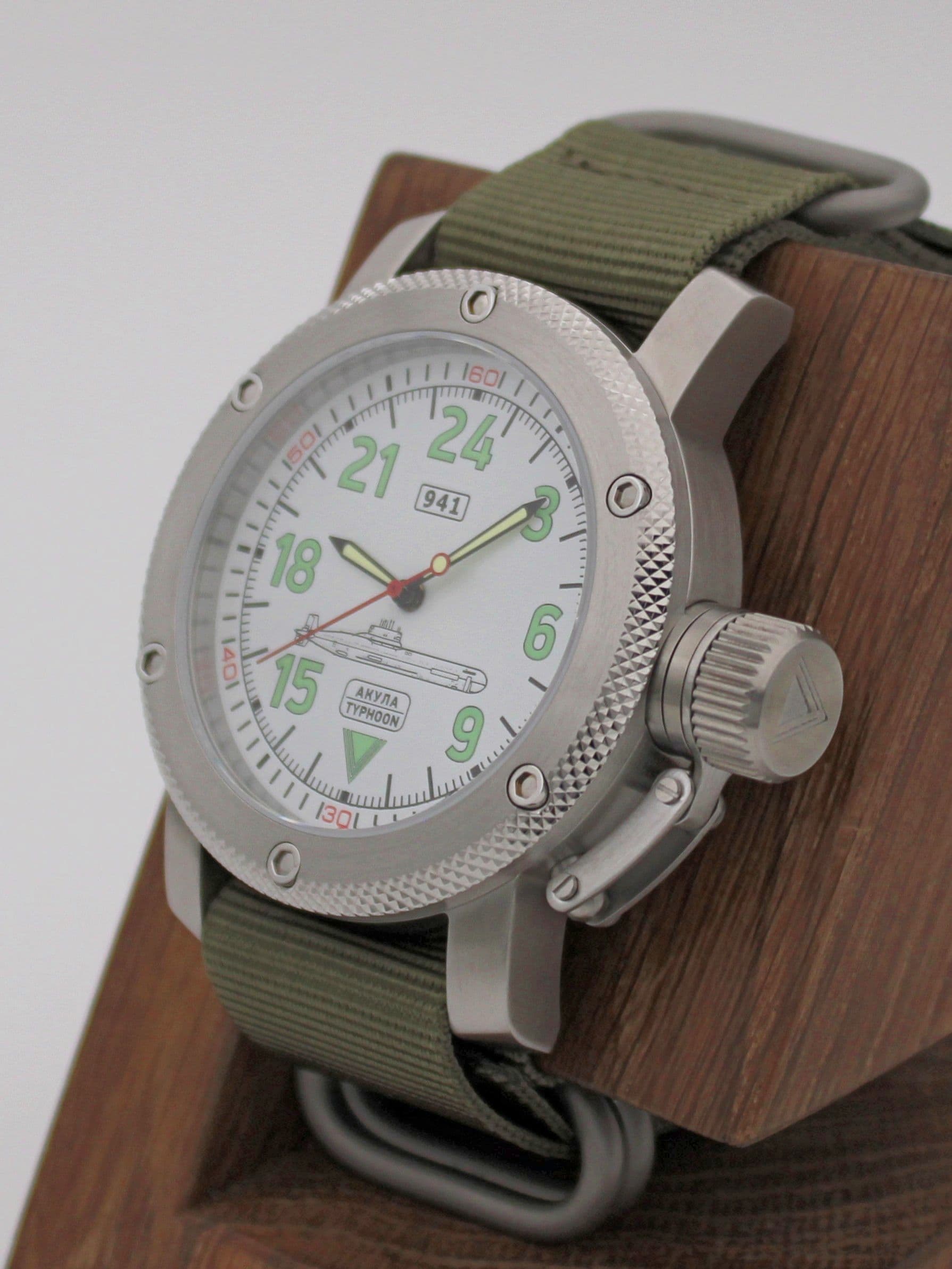 Часы 941 / Акула (Typhoon) механические с автоподзаводом (Восток 2431) 01.051.21