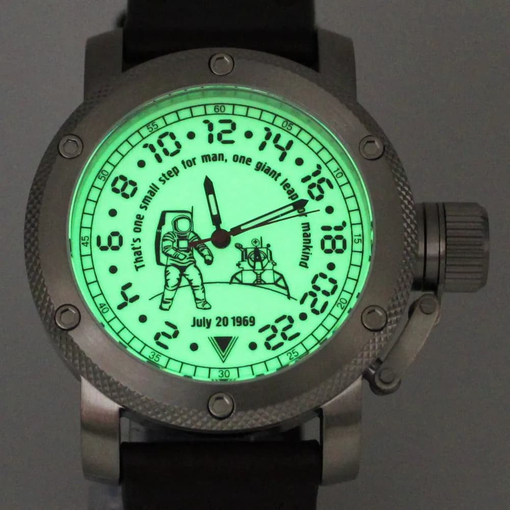 Часы Высадка на Луне механические 126.02 механизм Ракета 2623