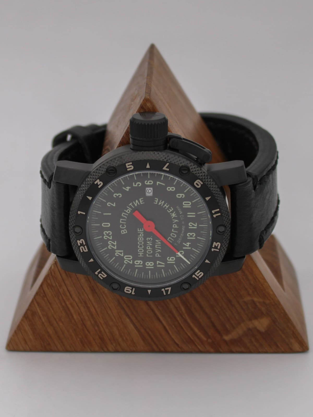 Часы Погружение / Всплытие однострелочные кварцевые (Ronda 515.24H) Q147.182.01