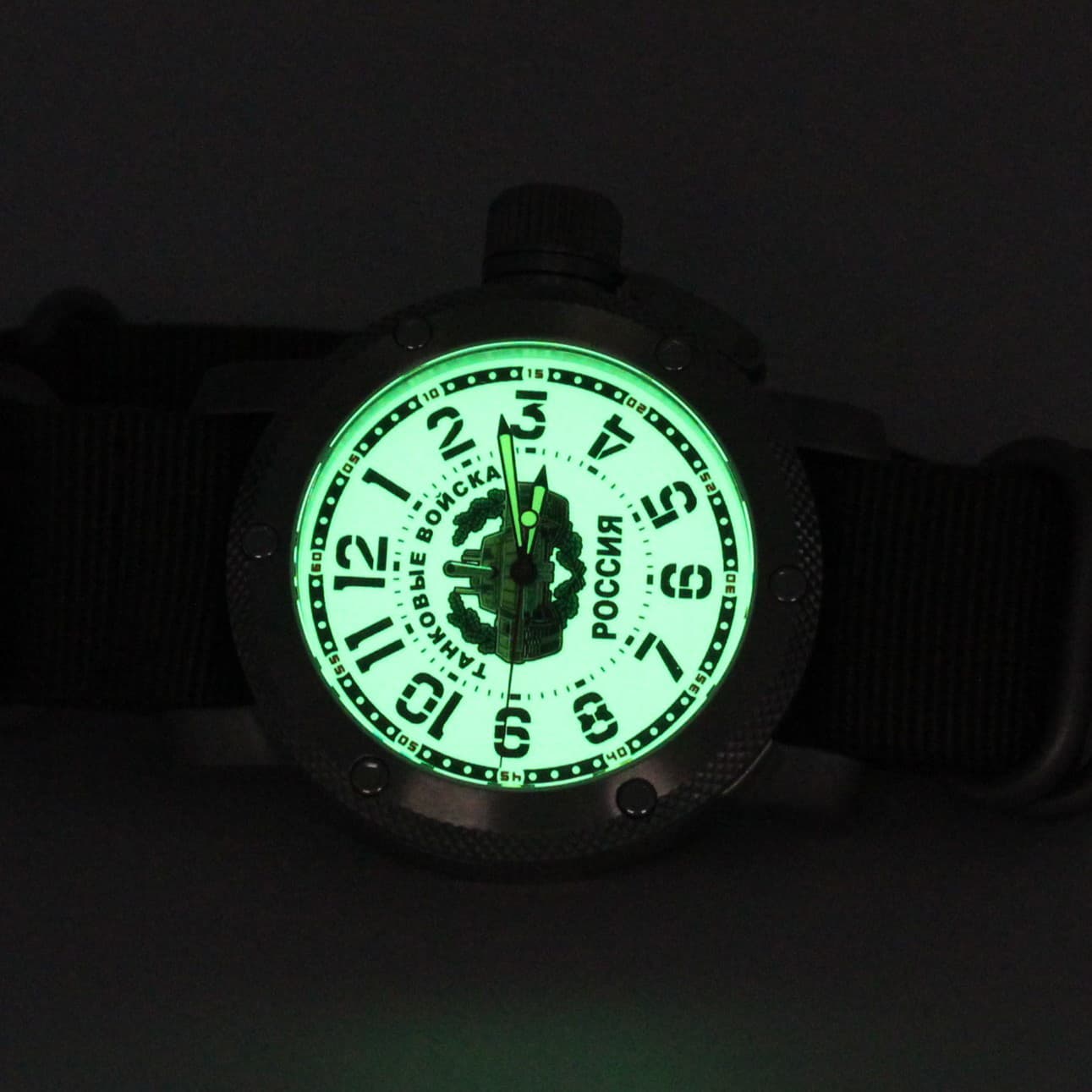 Часы Танковые войска РОССИЯ, механизм Восток 2415.01
