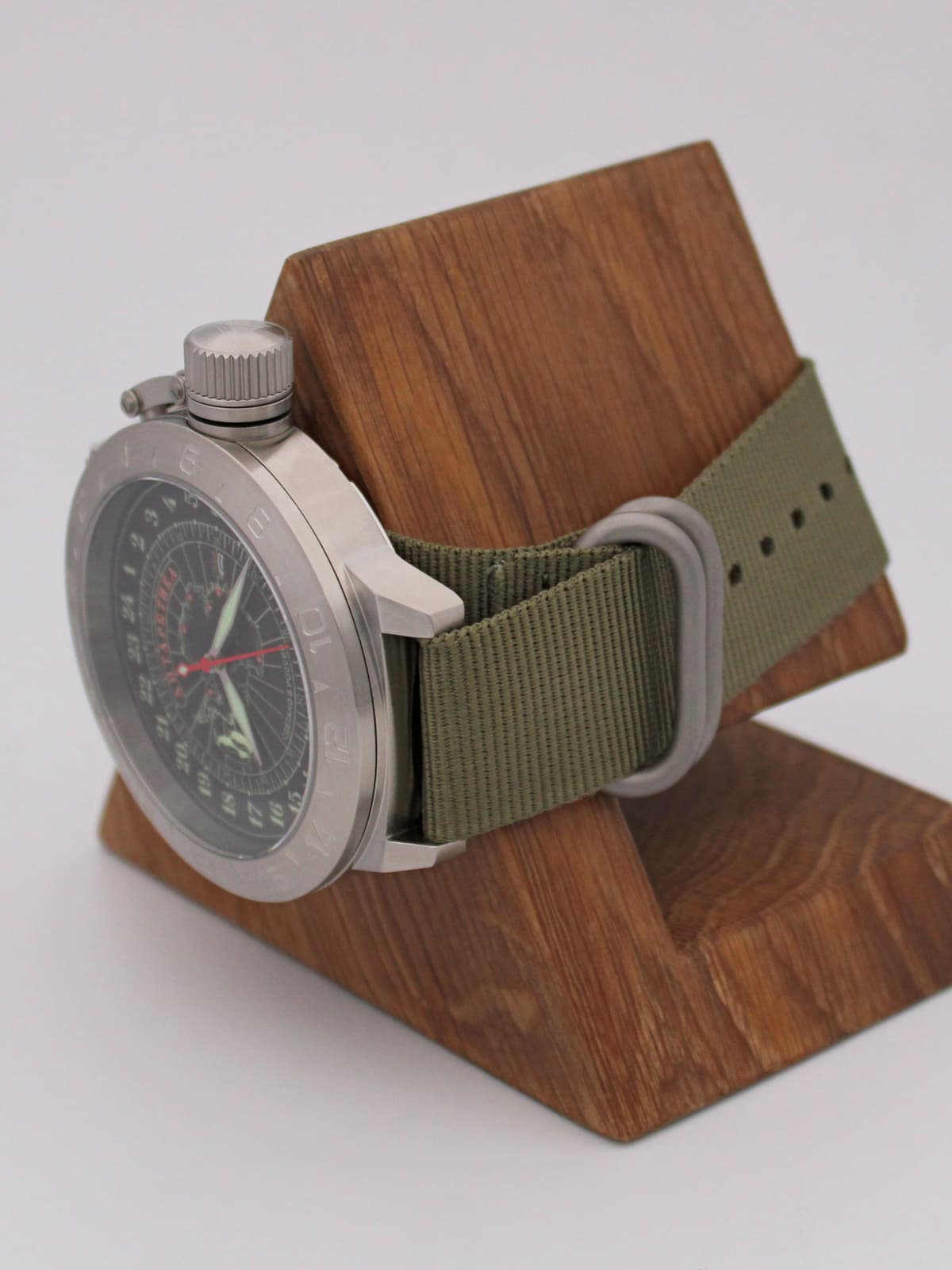 Часы Полярные / Антарктика кварцевые (Ronda 515.24H) Q52.141.21