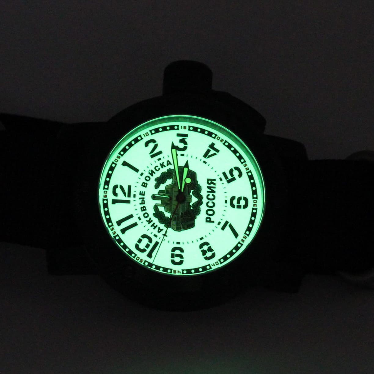 Часы Танковые войска РОССИЯ, механизм Восток 2415.01