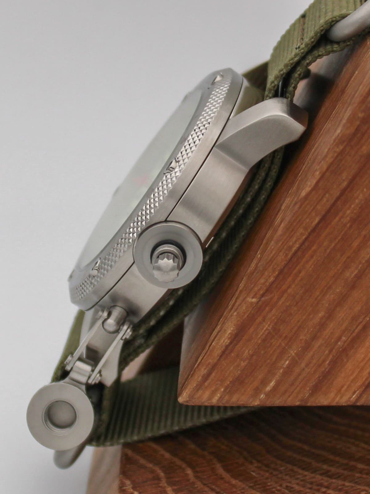 Часы Погружение / Всплытие однострелочные кварцевые (Ronda 515.24H) Q47.181.21