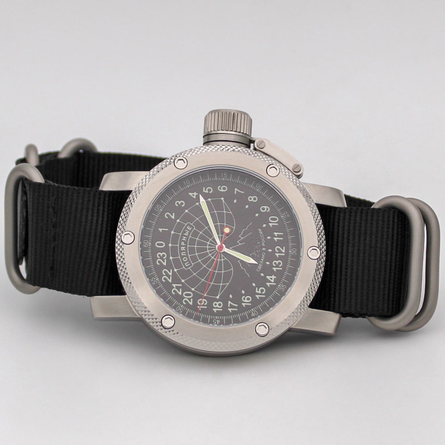 Часы Полярные (медведь) механизм Восток 2431.01