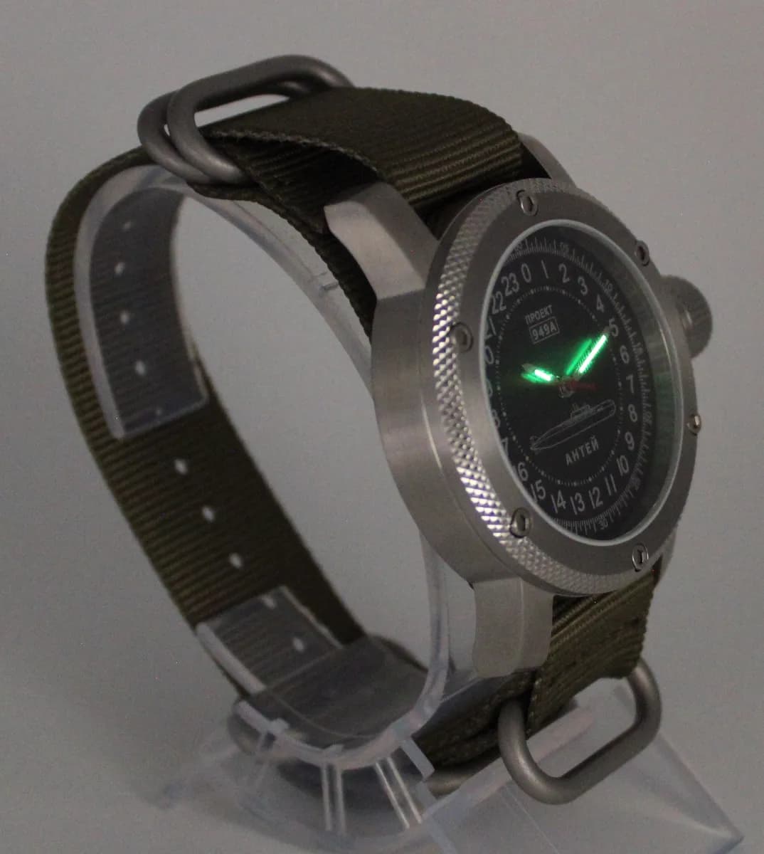 Часы 949А / Антей (Oscar-II) механические 047.21,  механизм Ракета 2623 Н