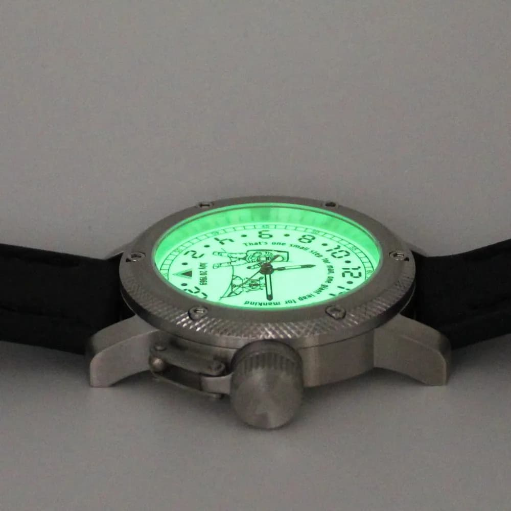 Часы Высадка на Луне механические 126.01 механизм Ракета 2623