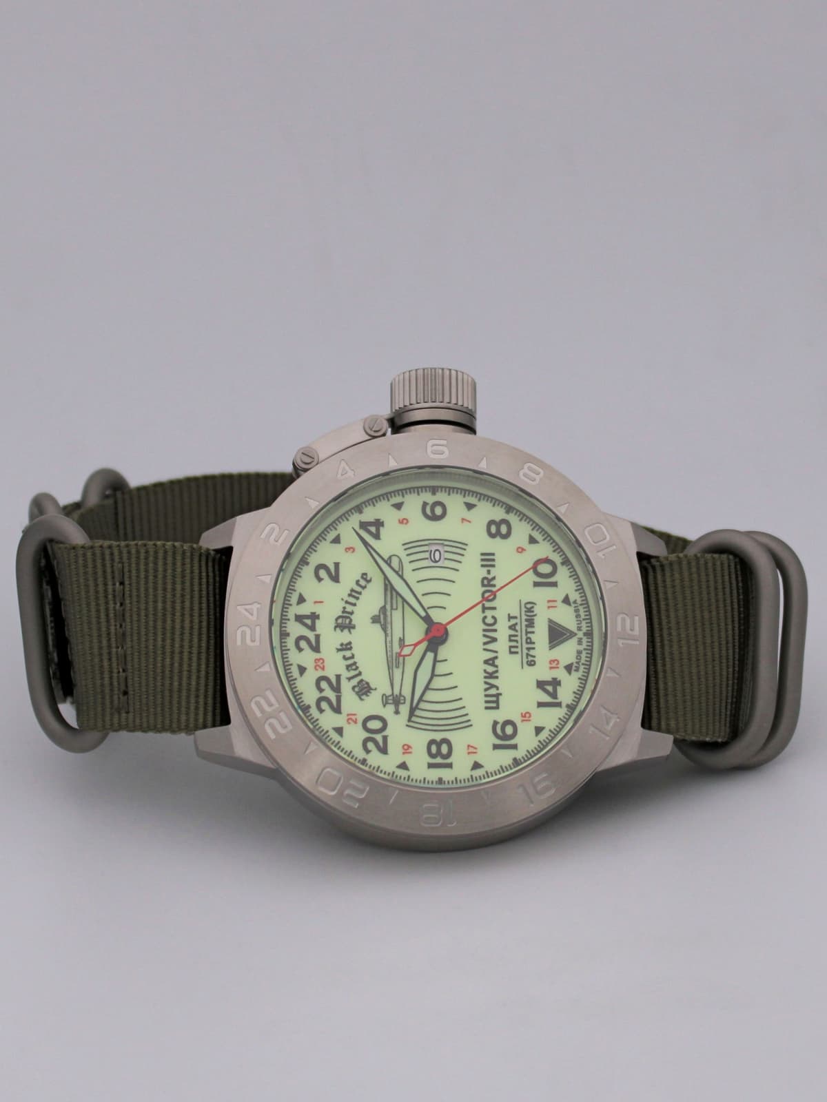 Часы 671 / Щука (Black Prince) кварцевые (Ronda 515.24H) Q52.066.21