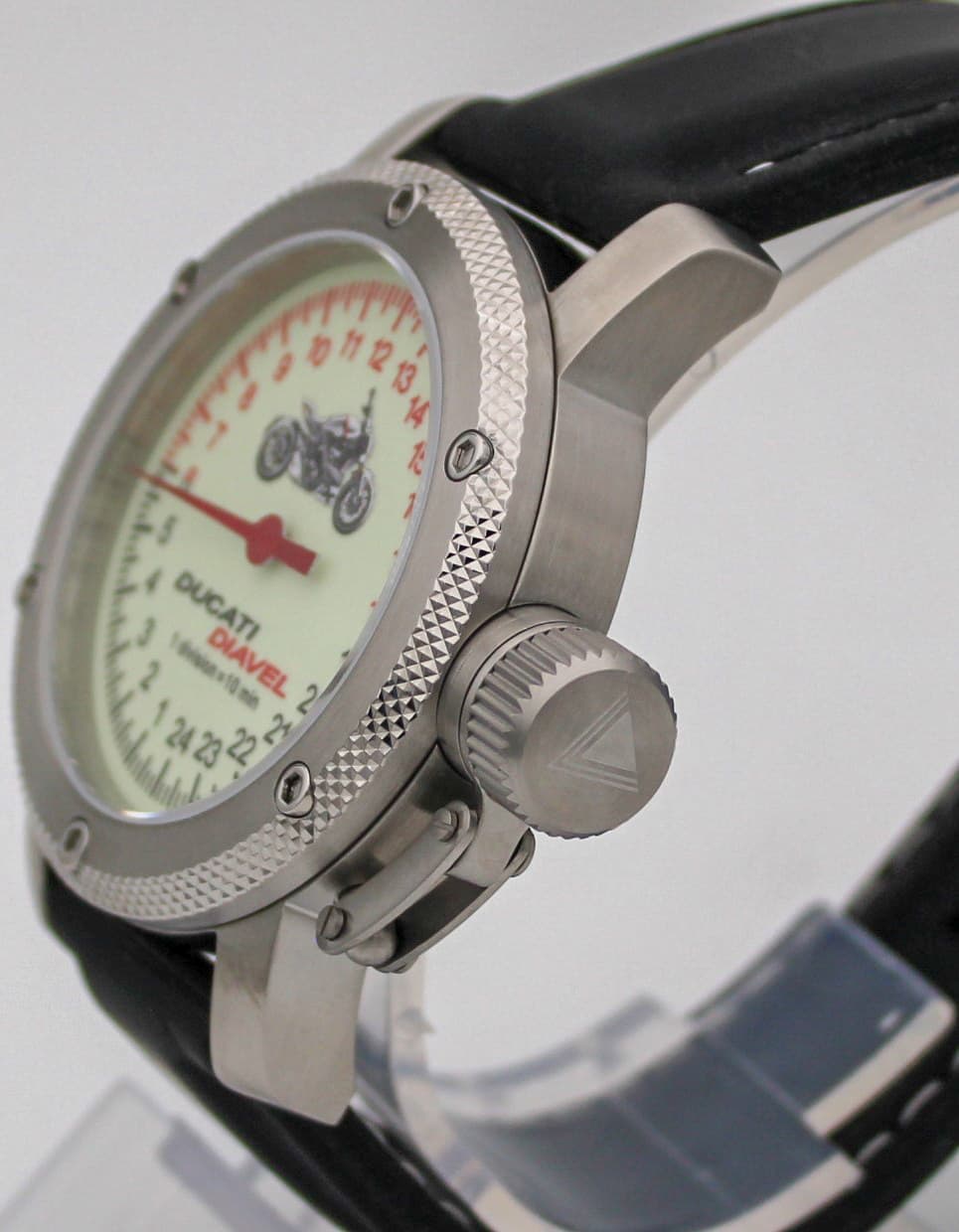 Часы DUCATI DIAVEL (мотоцикл) механизм Восток 2431.01