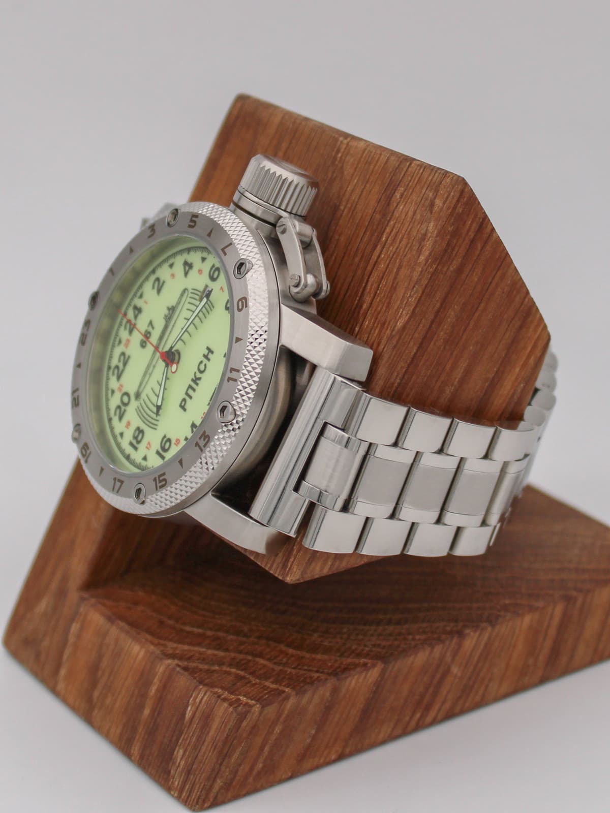 Часы 667 РПКСН кварцевые (Ronda 515.24H) Q47.038.2