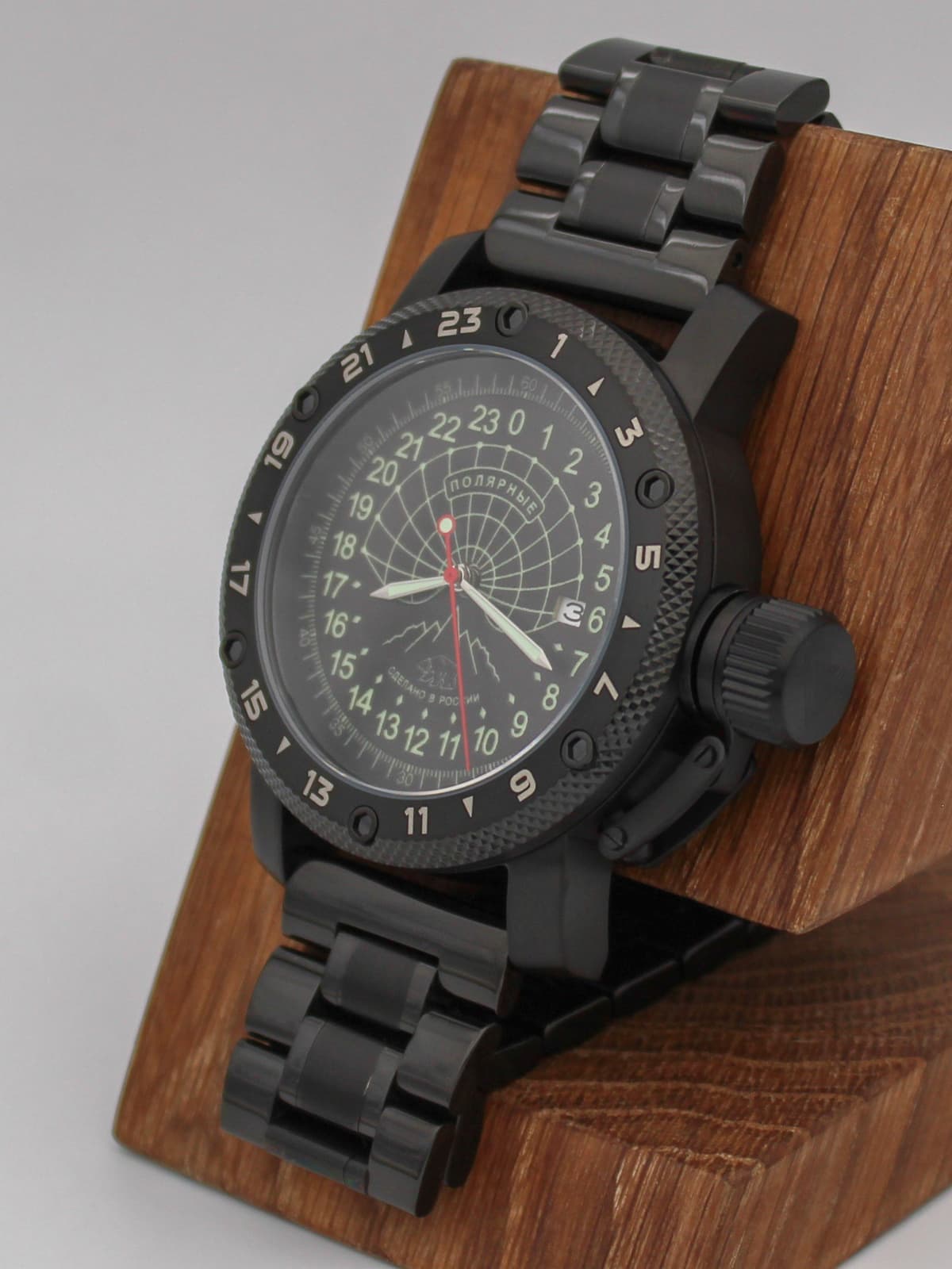 Часы Полярные кварцевые (Ronda 515.24H) Q147.133.1