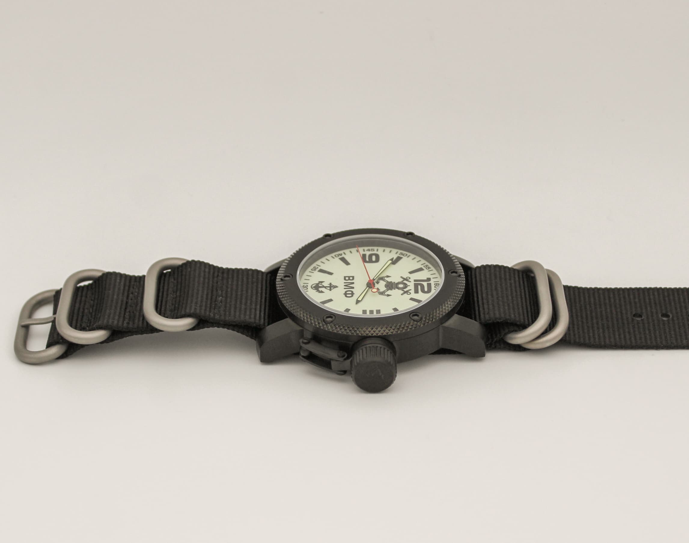 Часы ВМФ(с якорем) механизм Восток 2415.01