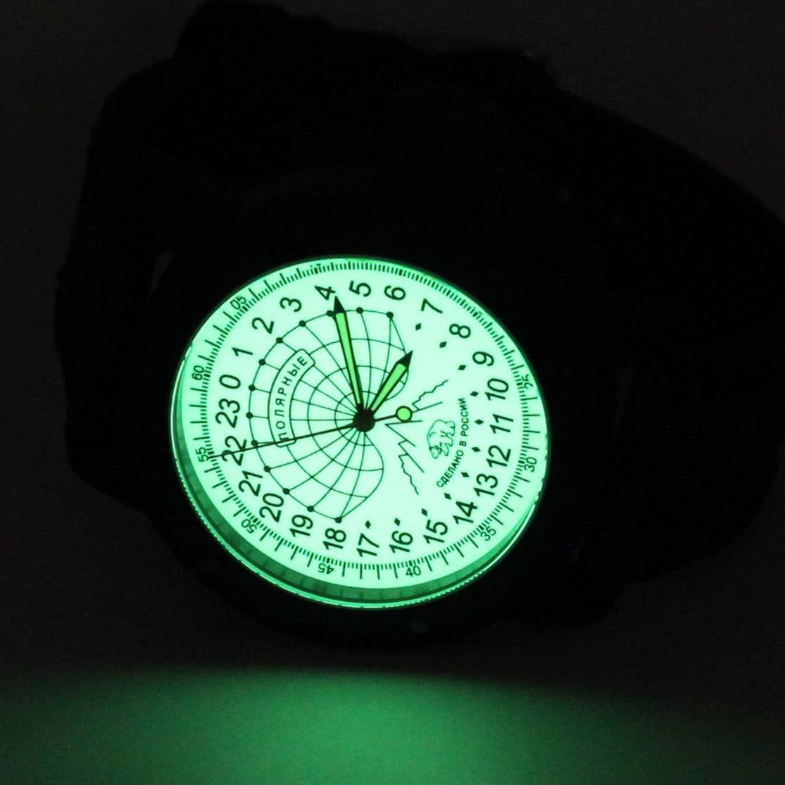 Часы Полярные (медведь) механизм Восток 2431.01