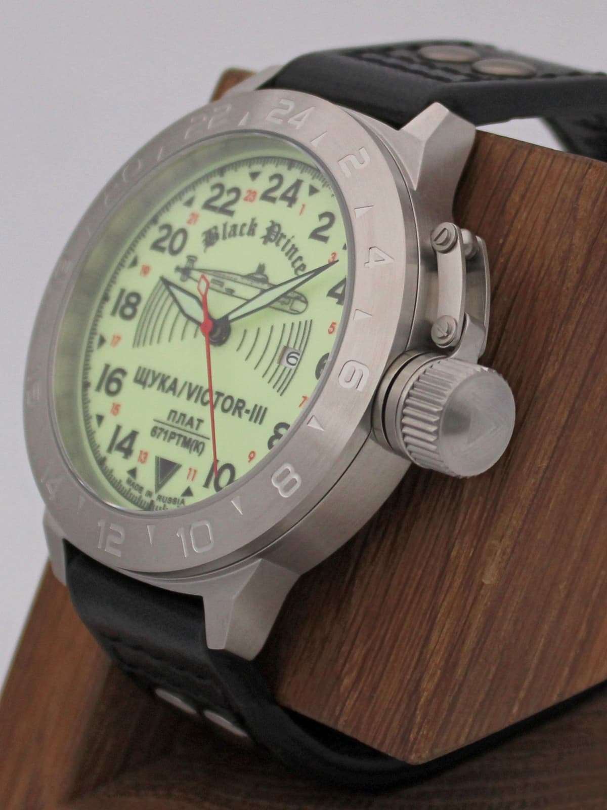 Часы 671 / Щука (Black Prince) кварцевые (Ronda 515.24H) Q52.066.01