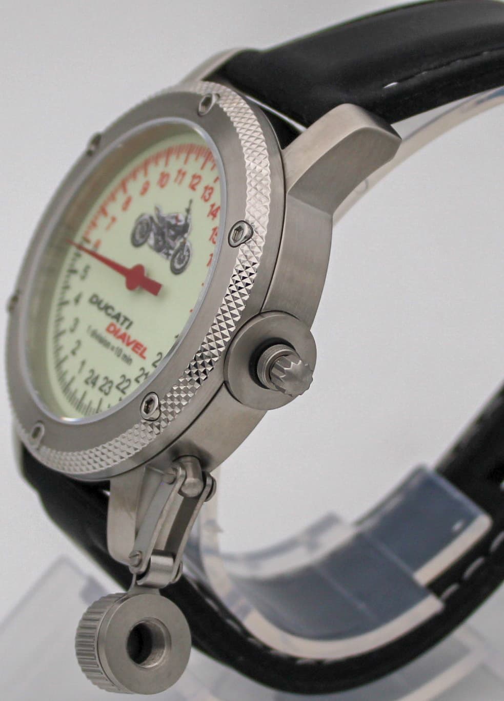 Часы DUCATI DIAVEL (мотоцикл) механизм Восток 2431.01