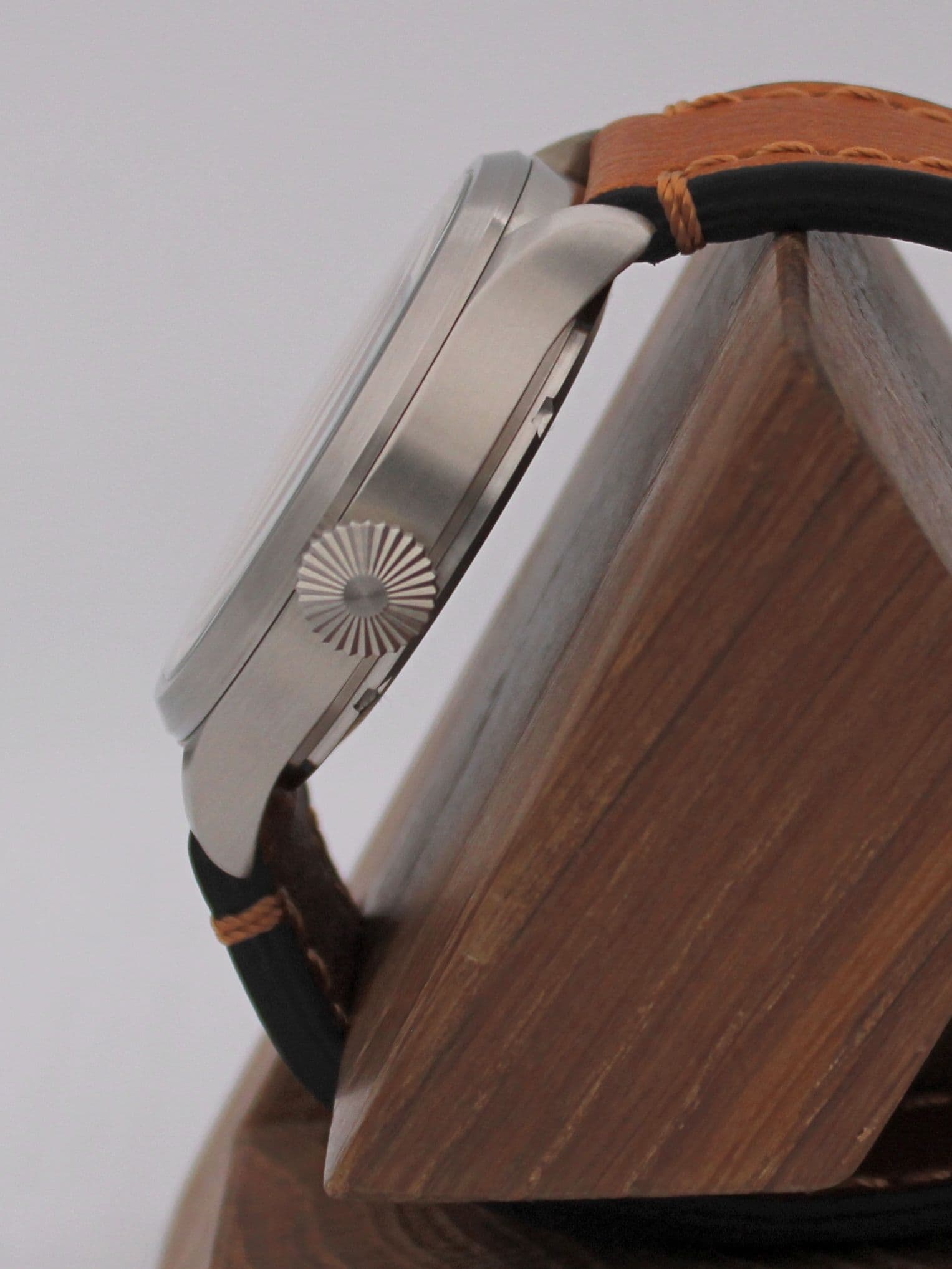 Часы "Луноход-1" механические (Восток 2409) 11.403.03