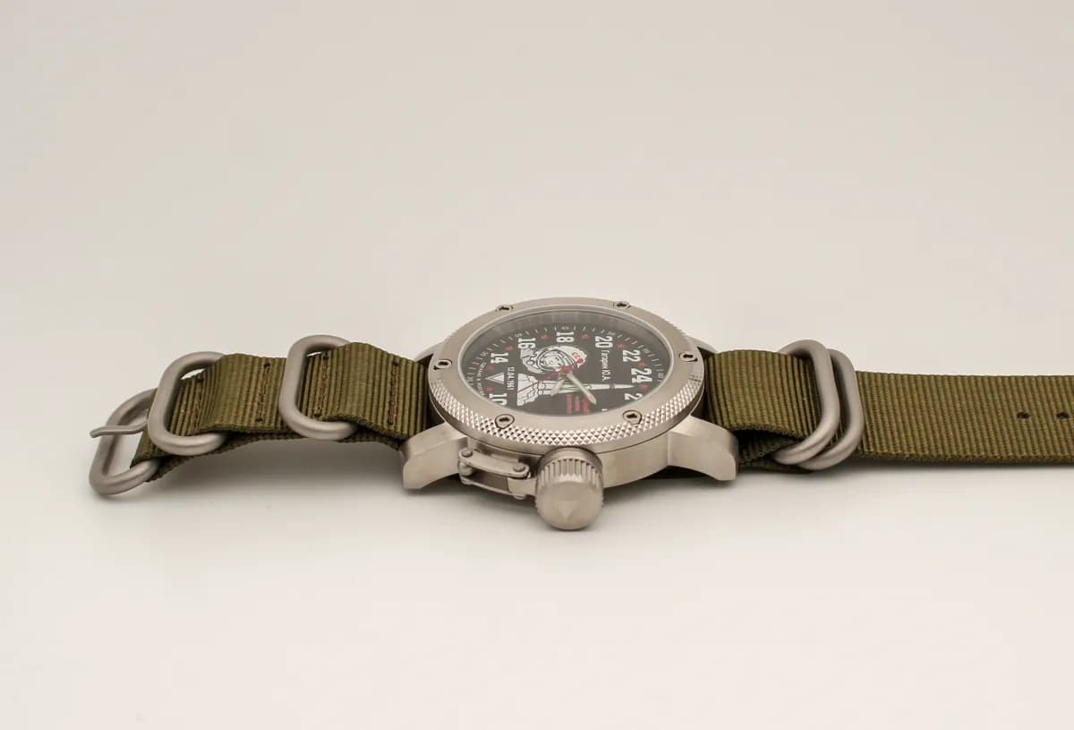 Часы наручные ’’Гагарин” механические 116.21 ,  механизм Ракета 2623 Н