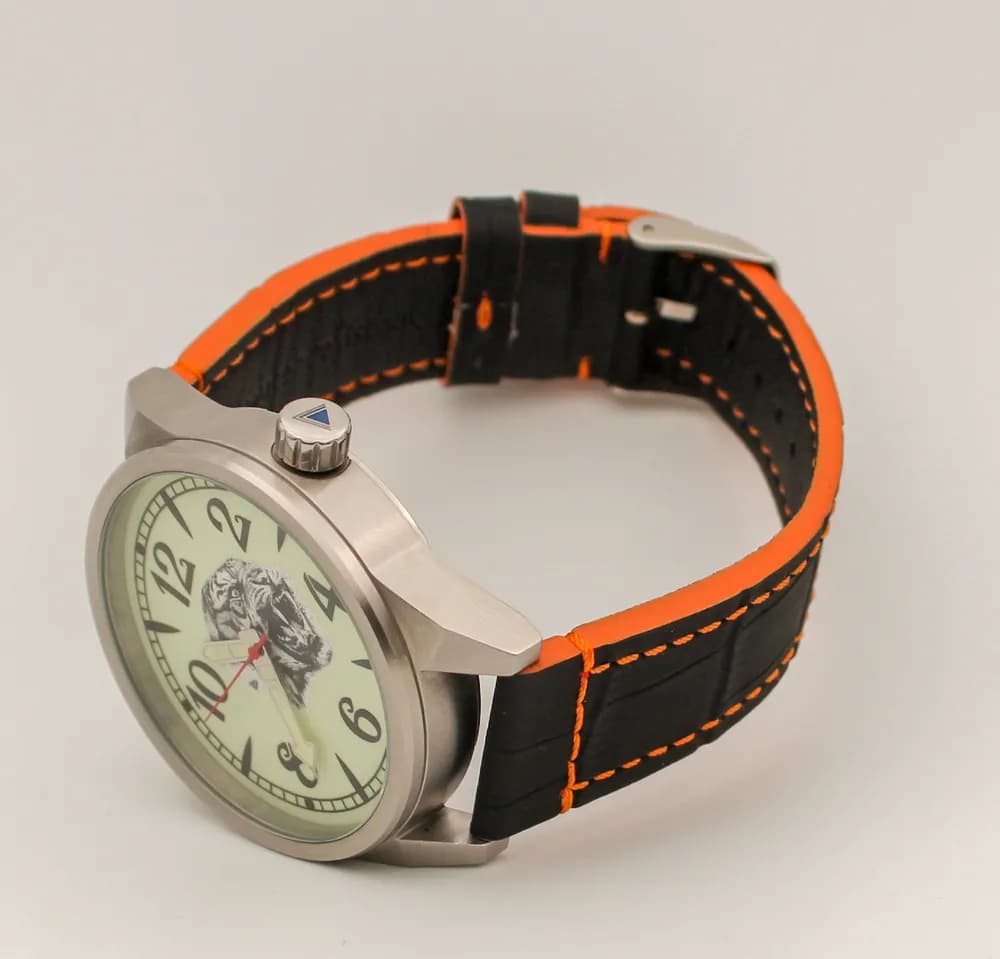 Часы наручные Тигр 21.315.015  механические,  механизм Ракета 2609