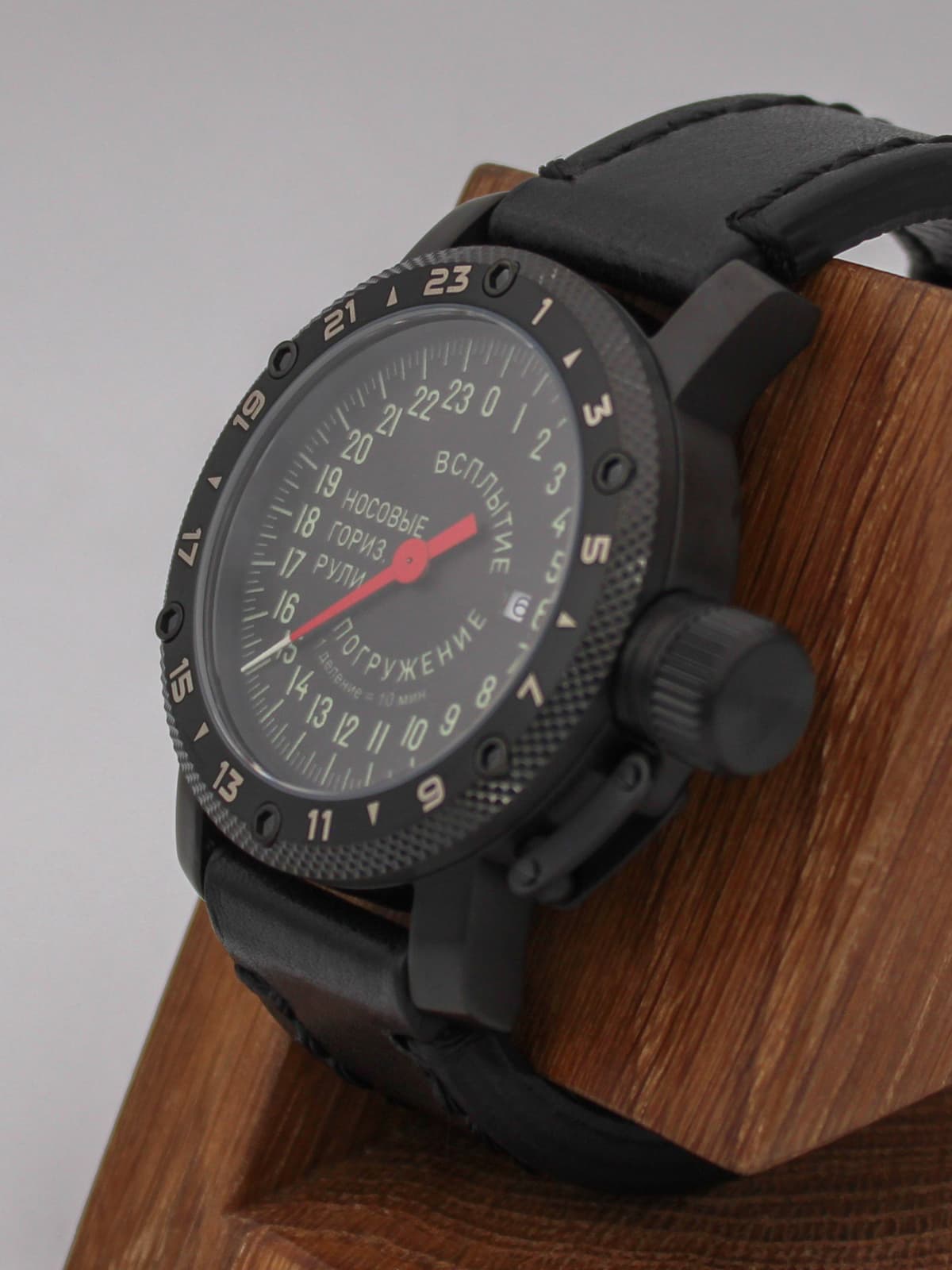 Часы Погружение / Всплытие однострелочные кварцевые (Ronda 515.24H) Q147.182.01