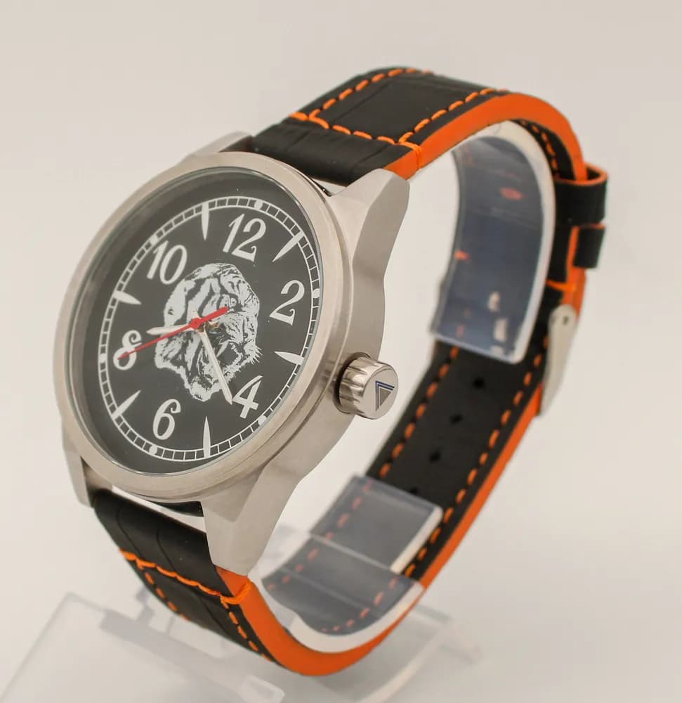 Часы наручные Тигр 21.310.015  механические,  механизм Ракета 2609