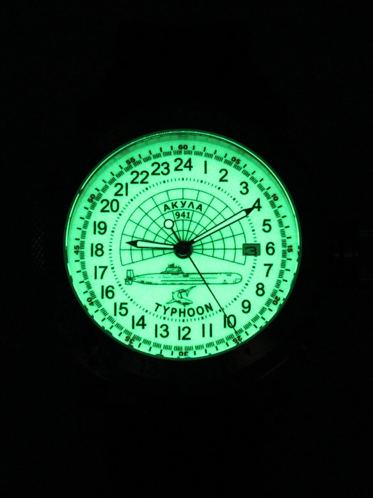 Часы 941 / Акула (Typhoon) кварцевые (Ronda 515.24H) Q47.147.01