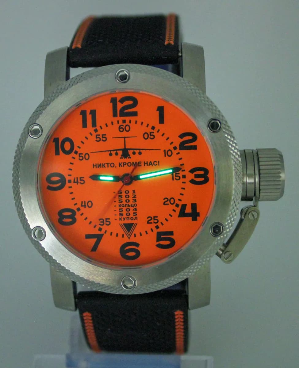 Часы наручные  ВДВ механические 006.17,  механизм Ракета 2609 НА, противоударные.