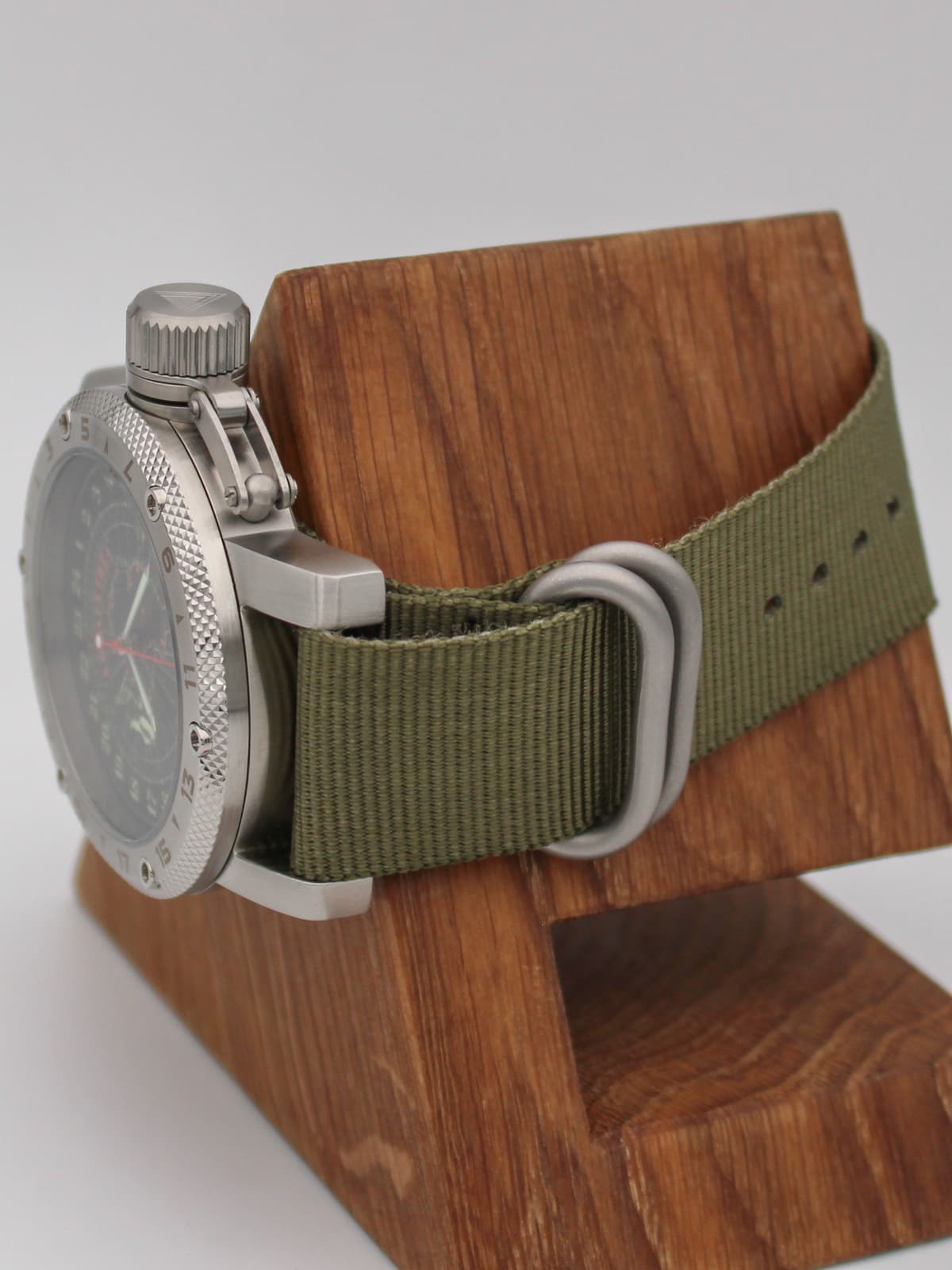 Часы Полярные / Антарктика кварцевые (Ronda 515.24H) Q47.141.21