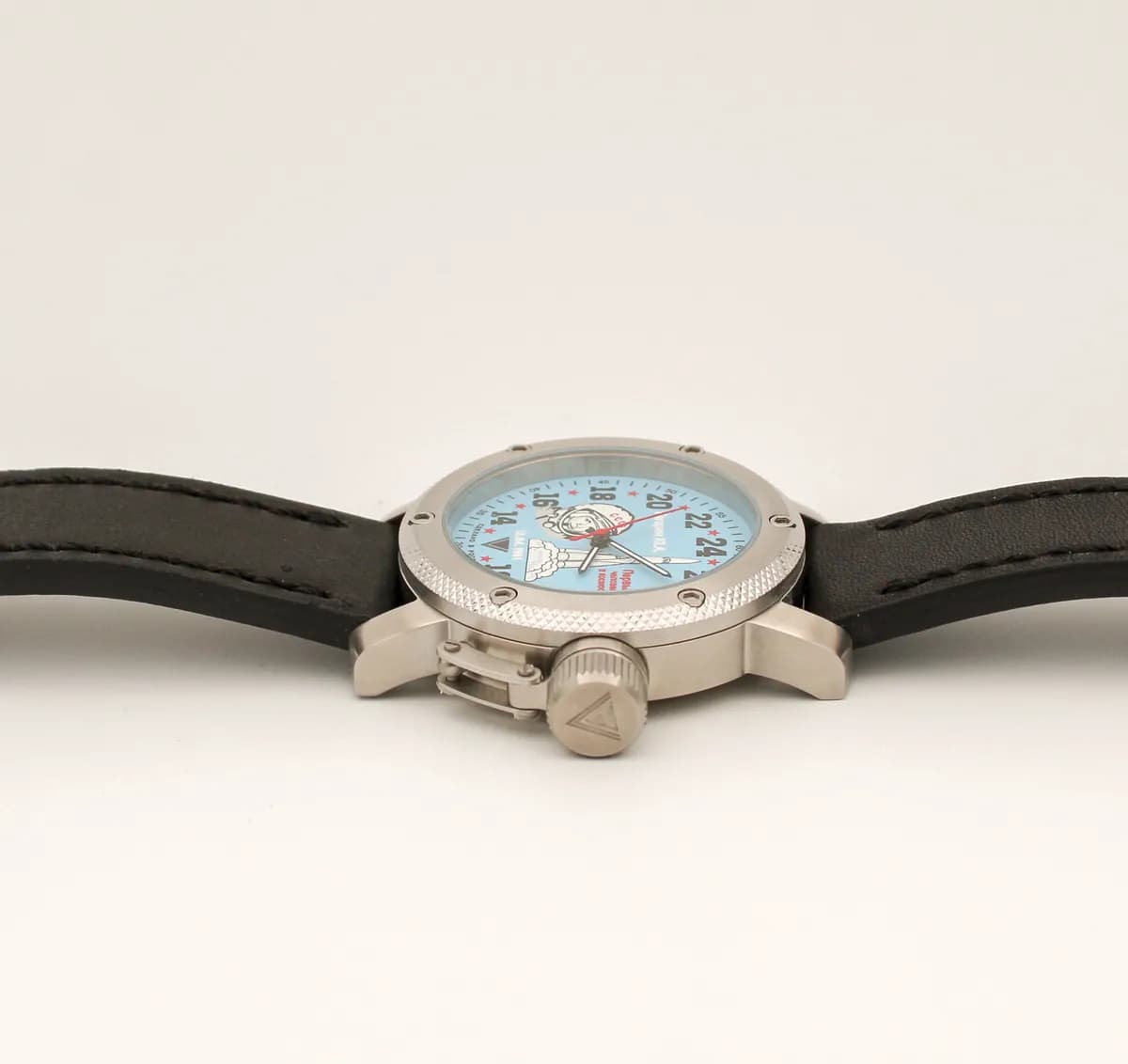 Часы наручные ’’Гагарин” механические 115.01 ,  механизм Ракета 2623 Н