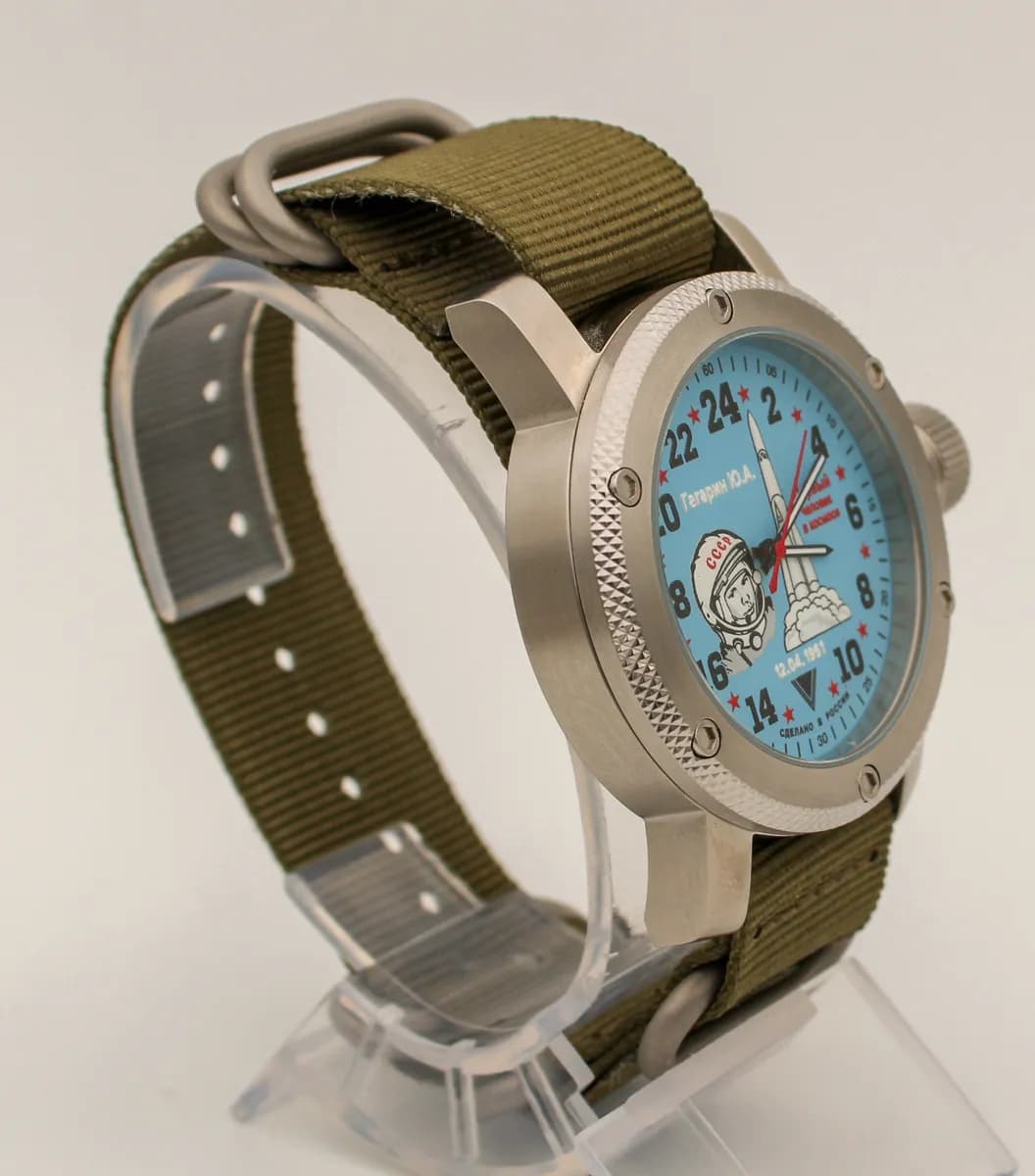 Часы наручные ’’Гагарин” механические 115.21 ,  противоударные,  механизм Ракета 2623 Н