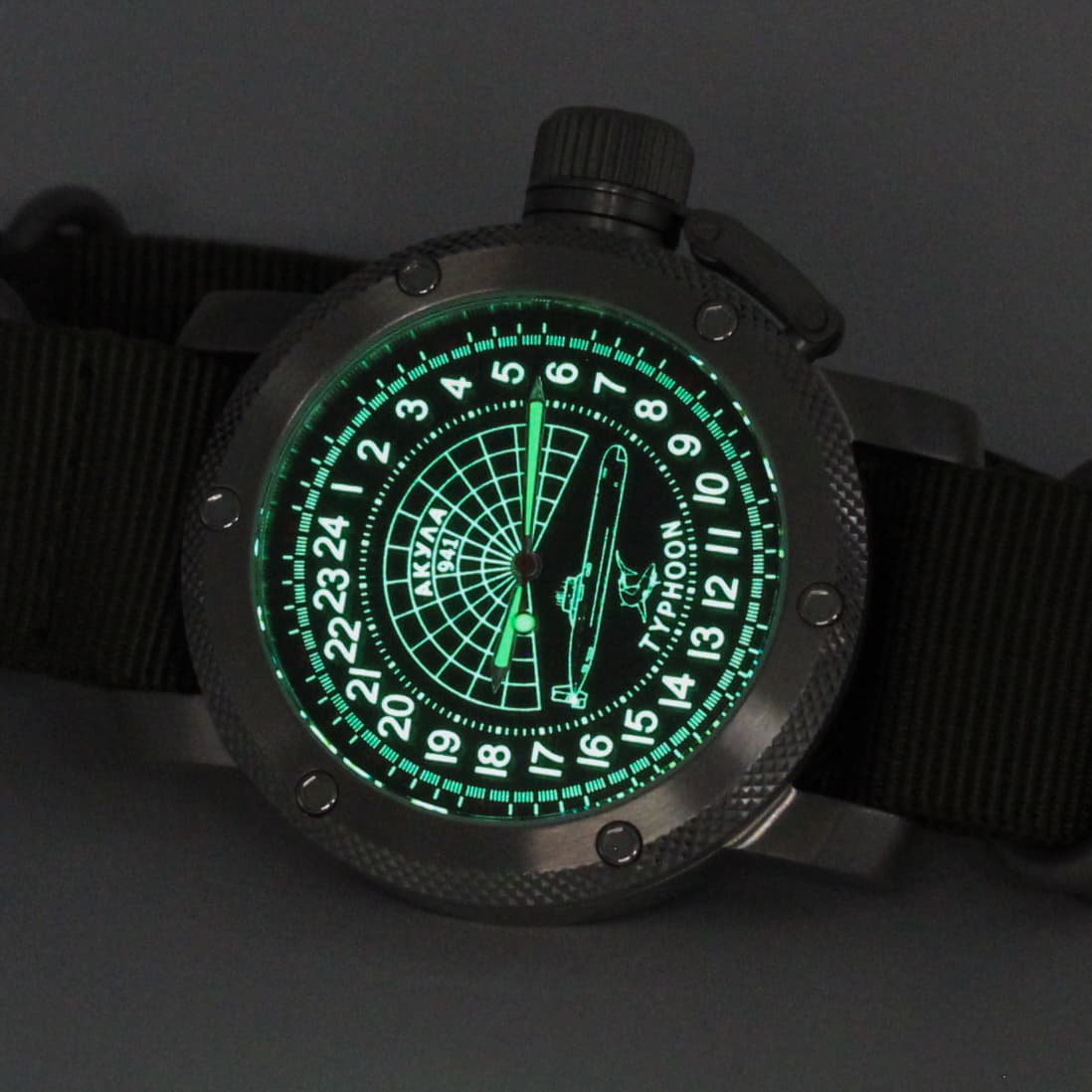 Часы 941 / Акула (Typhoon) механизм Восток 2431