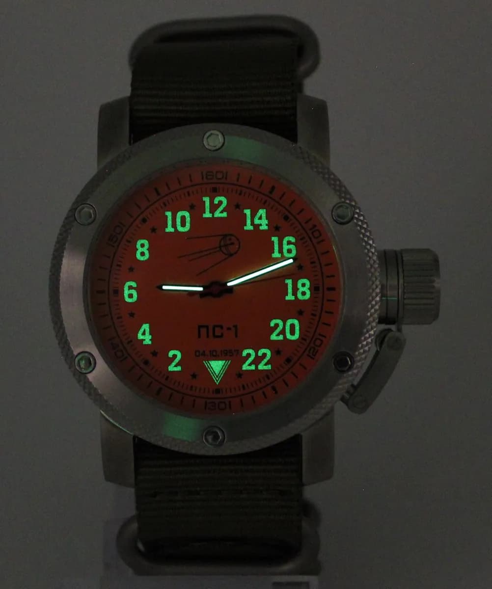 Часы наручные  "Простейший Спутник-1", механические  123.21 ,  механизм Ракета 2623 Н