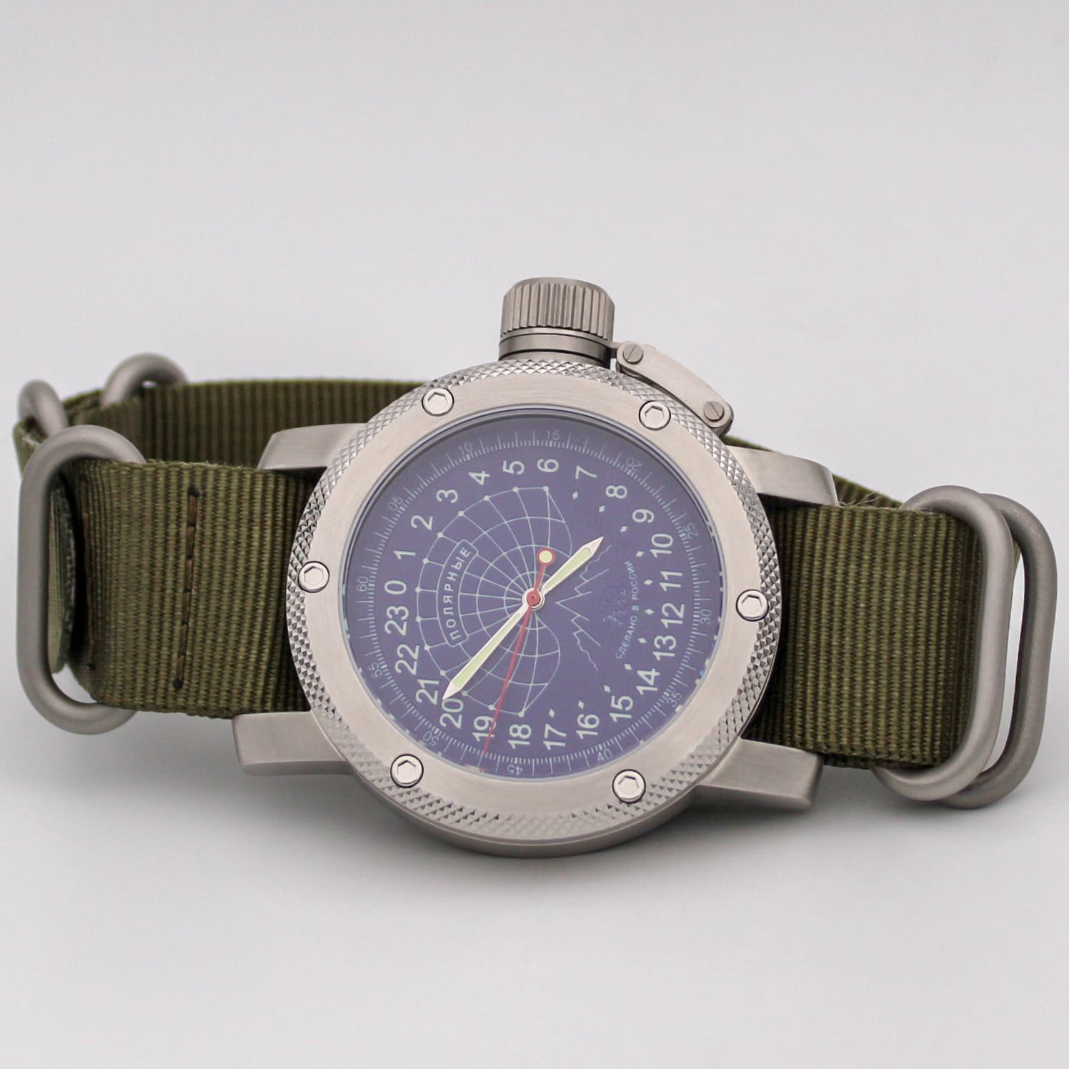 Часы Полярные (медведь) механизм Восток 2431.01