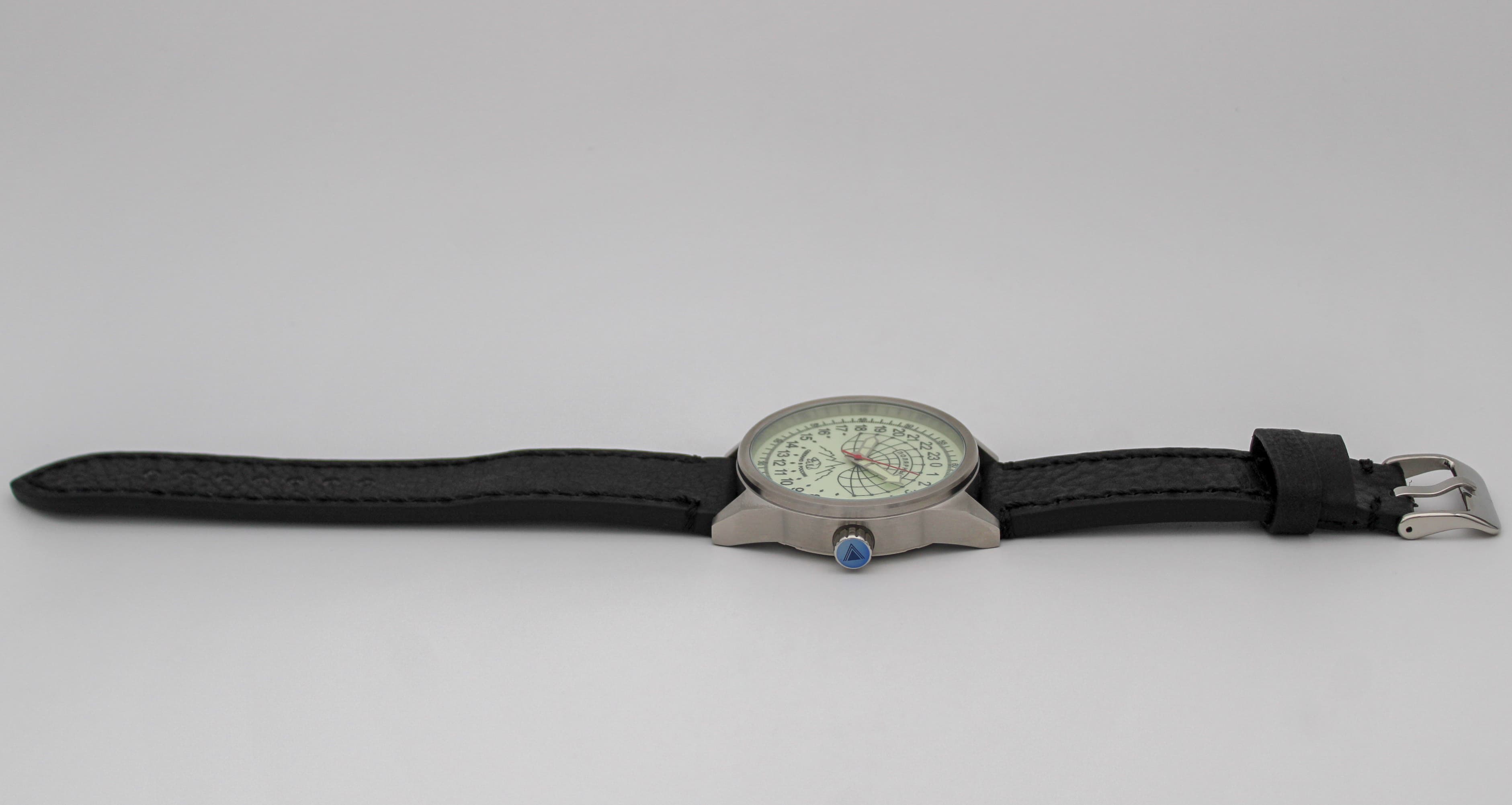 Часы Полярные (медведь) механизм Ракета 2623 Н