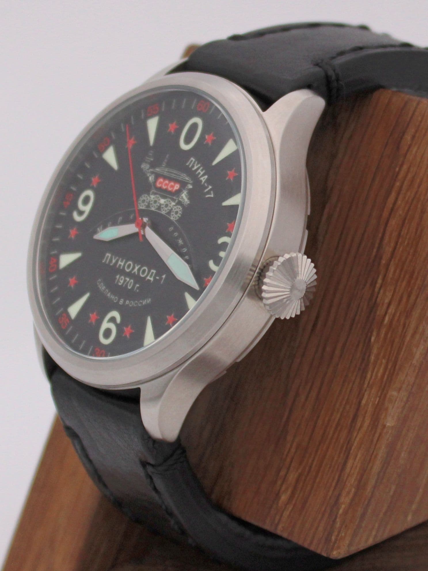 Часы "Луноход-1" механические (Восток 2409) 11.406.01