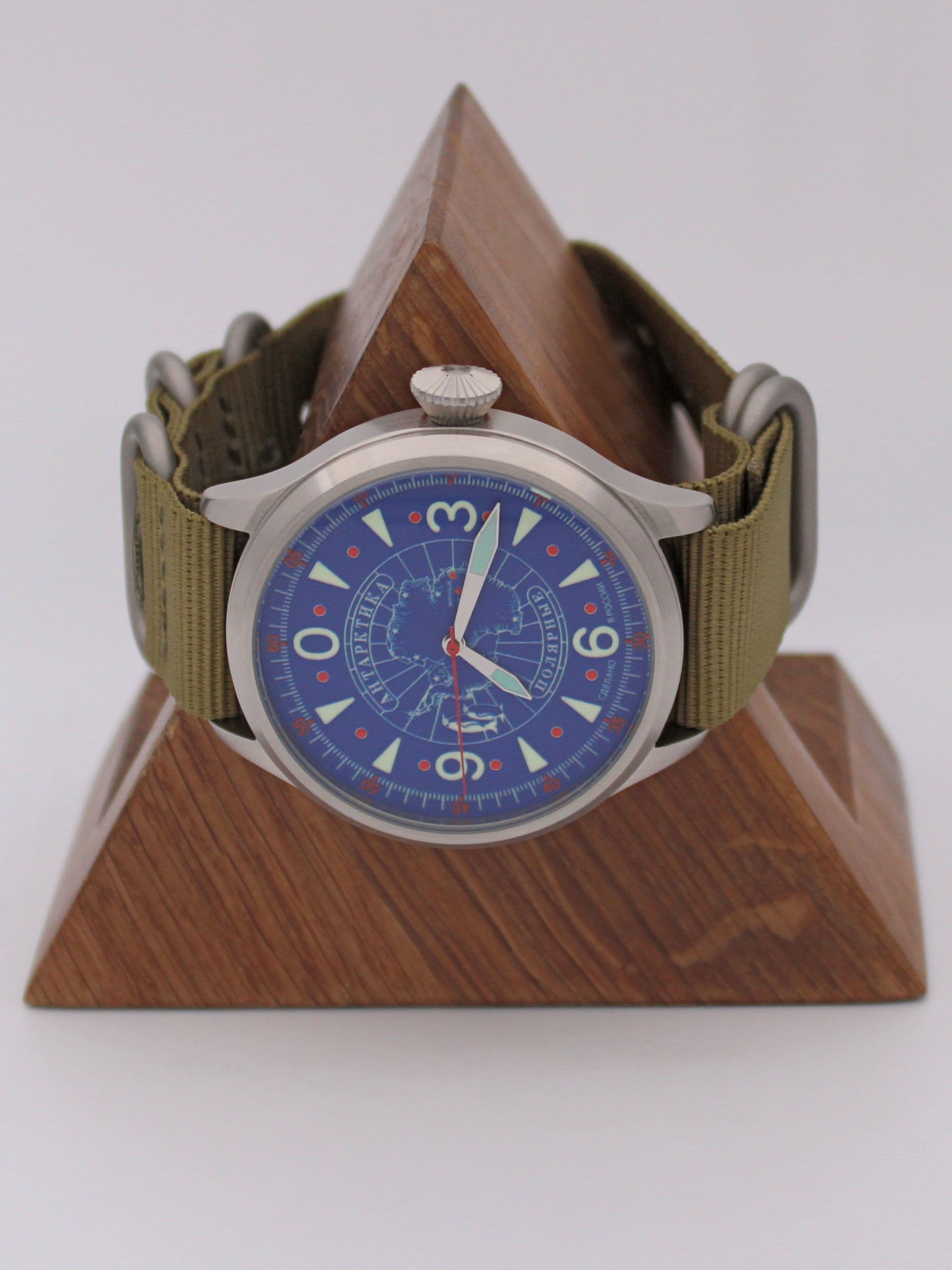 Часы Полярные "Антарктика" механические (Восток 2409) 11.532.21