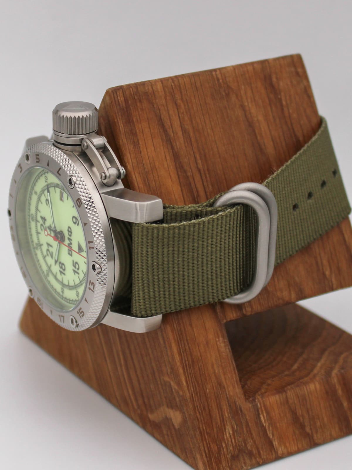 Часы ВМФ кварцевые (Ronda 515.24H) Q47.030.21