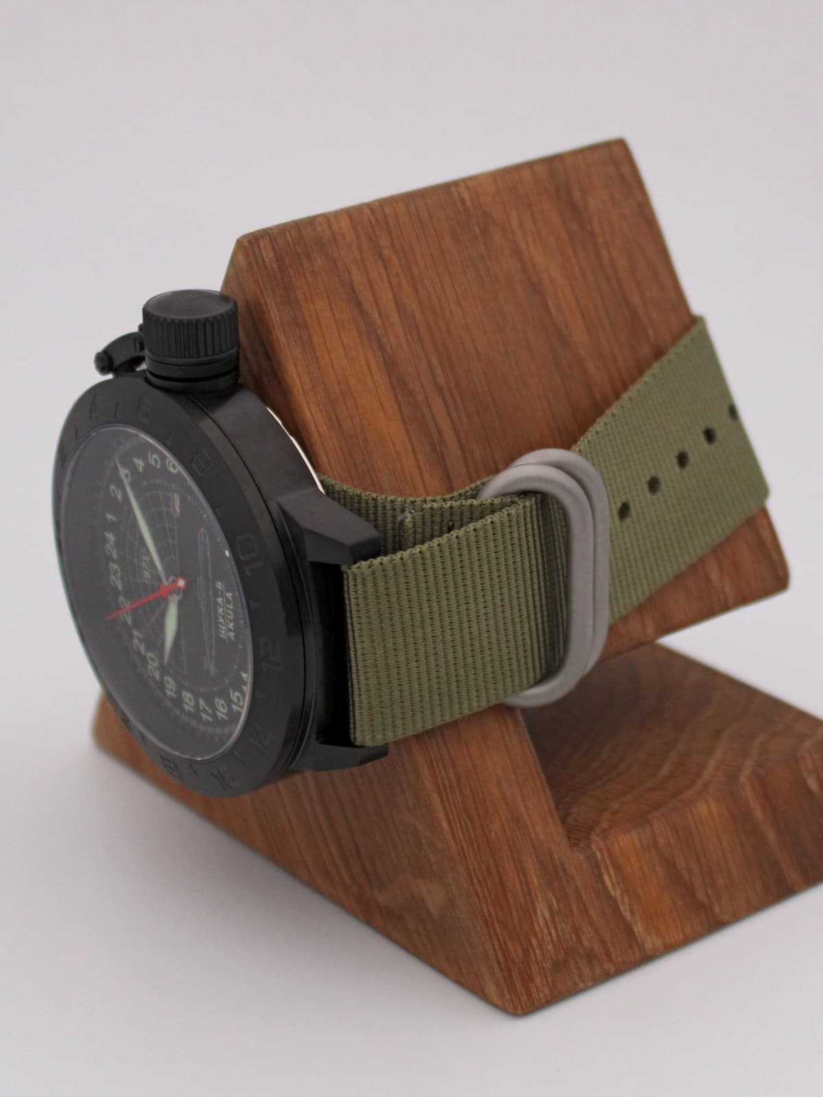 Часы 971 / Щука-Б (Akula) кварцевые (Ronda 515.24H) Q152.063.21