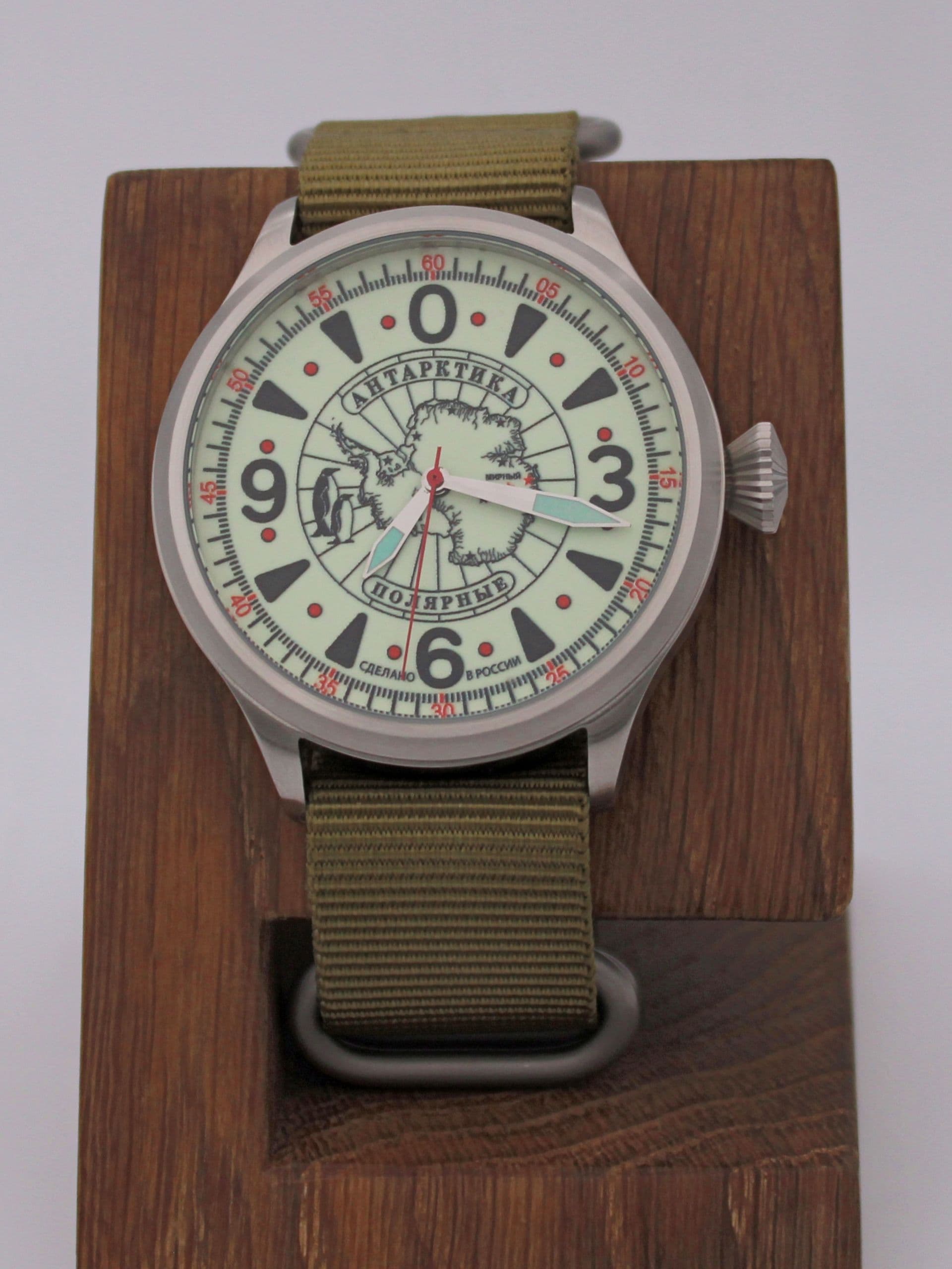 Часы Полярные "Антарктика" механические (Восток 2409) 11.530.21