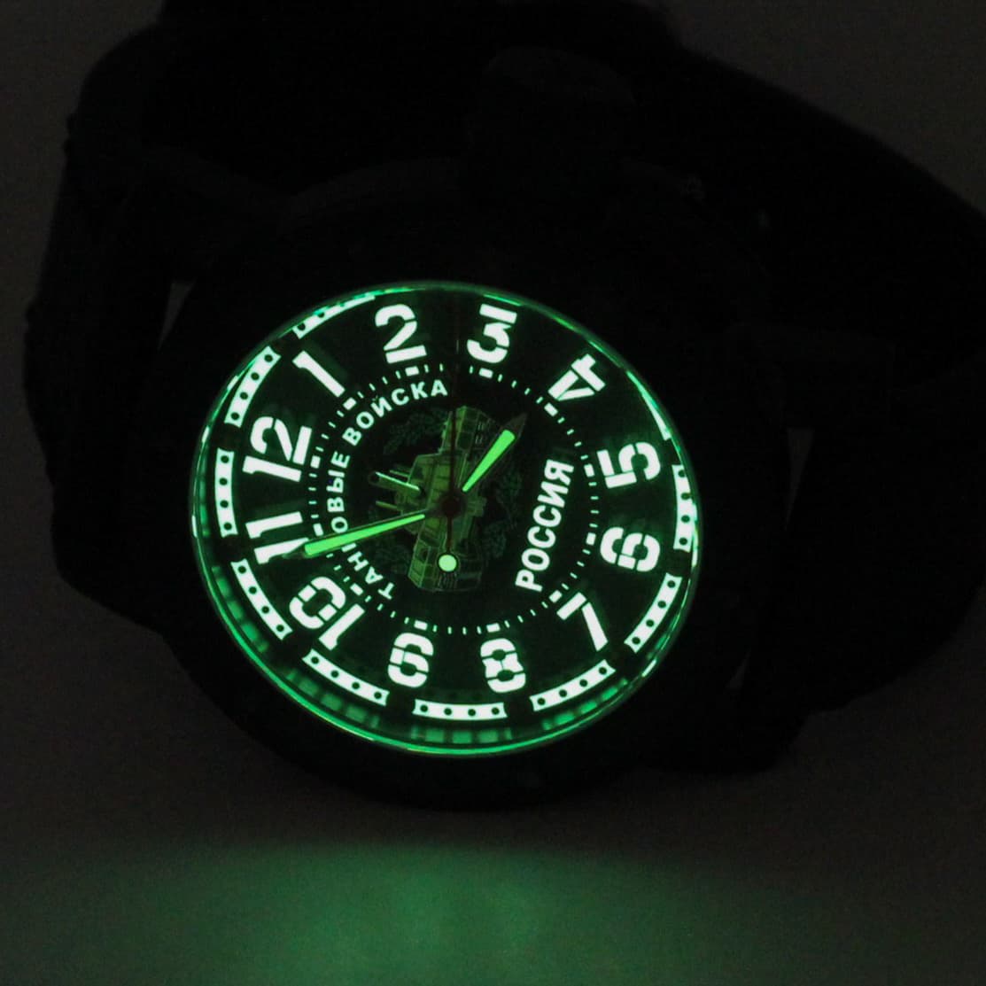 Часы Танковые войска РОССИЯ, механизм Восток 2415.01